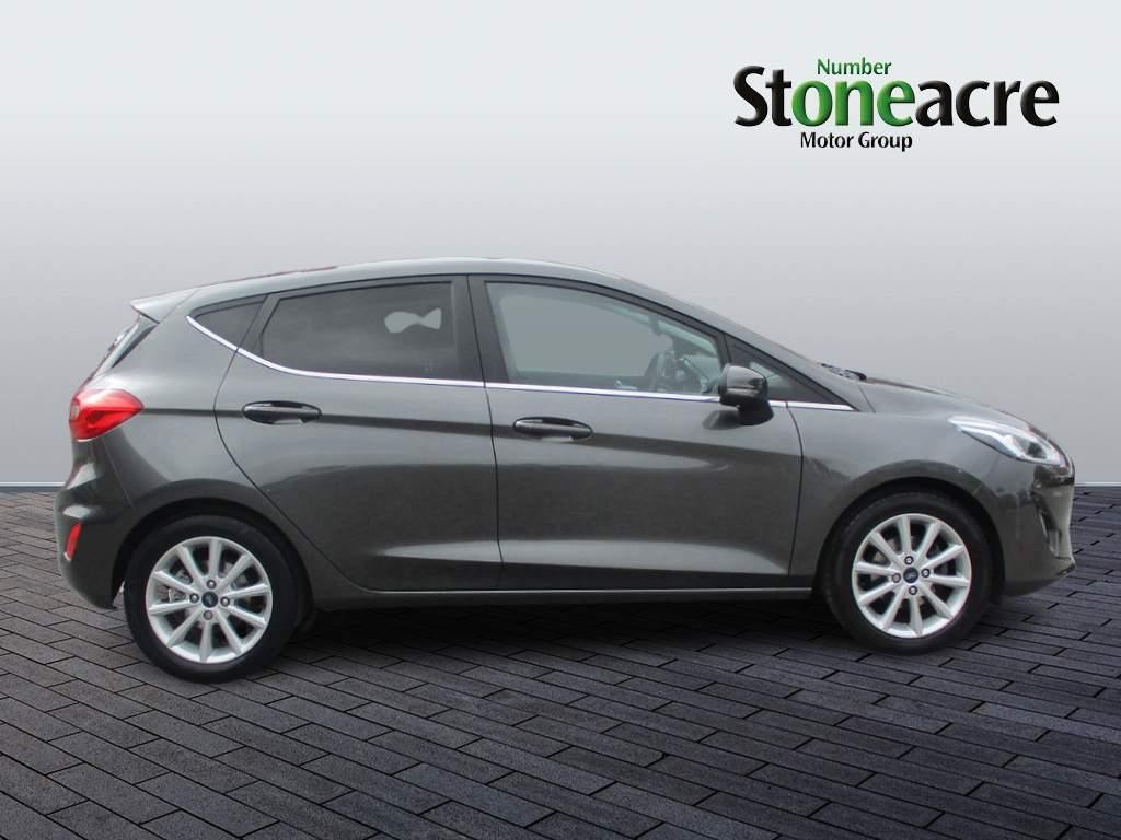 Ford Fiesta Image 2