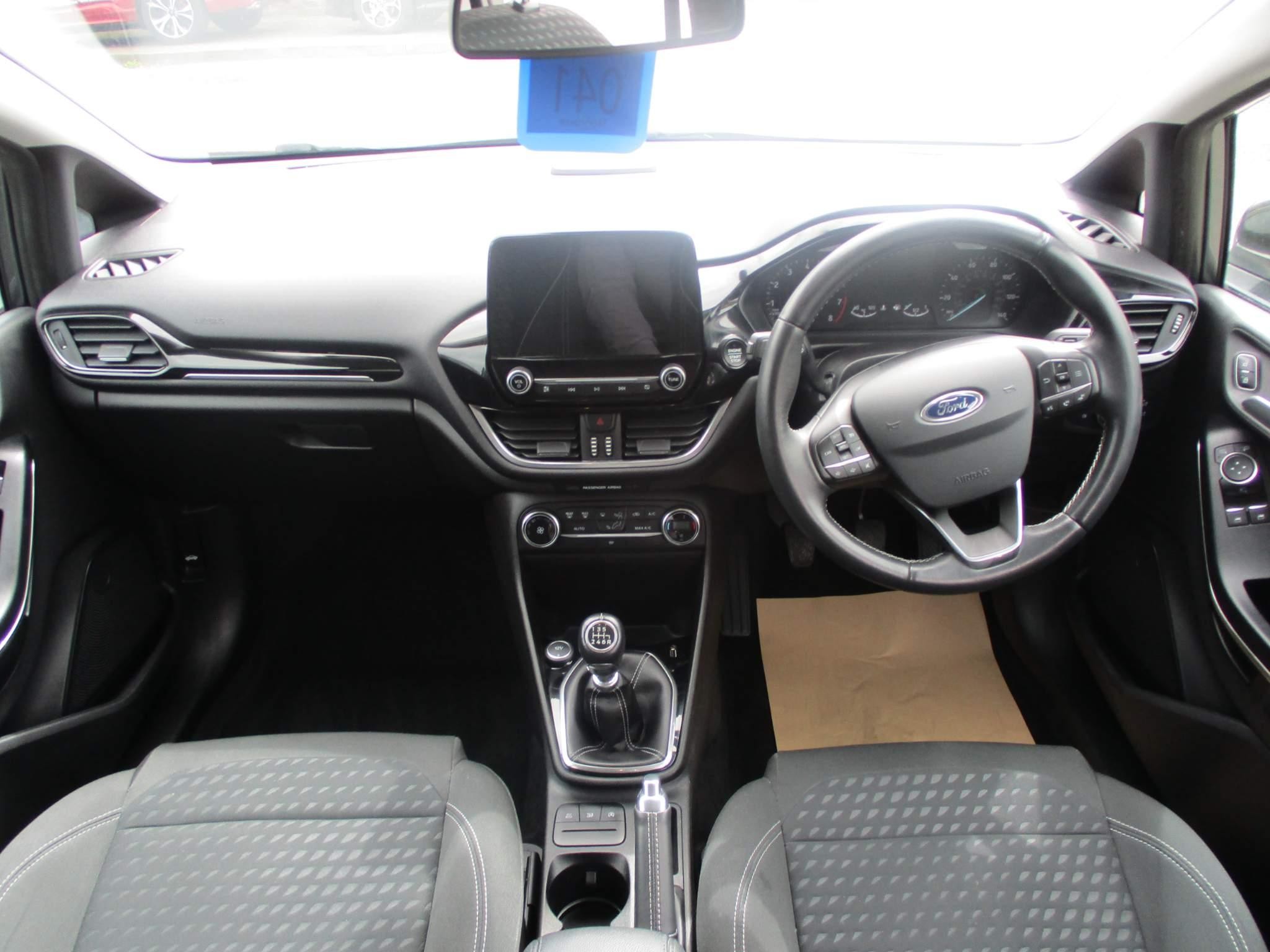 Ford Fiesta Image 14