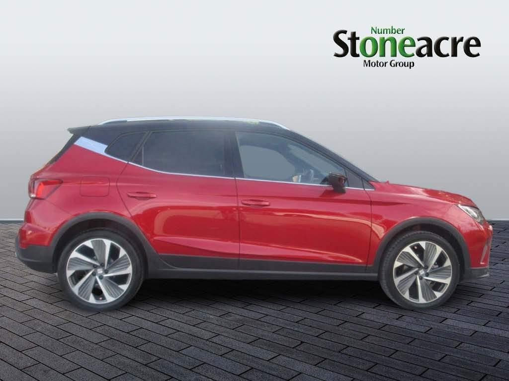 SEAT Arona Image 2