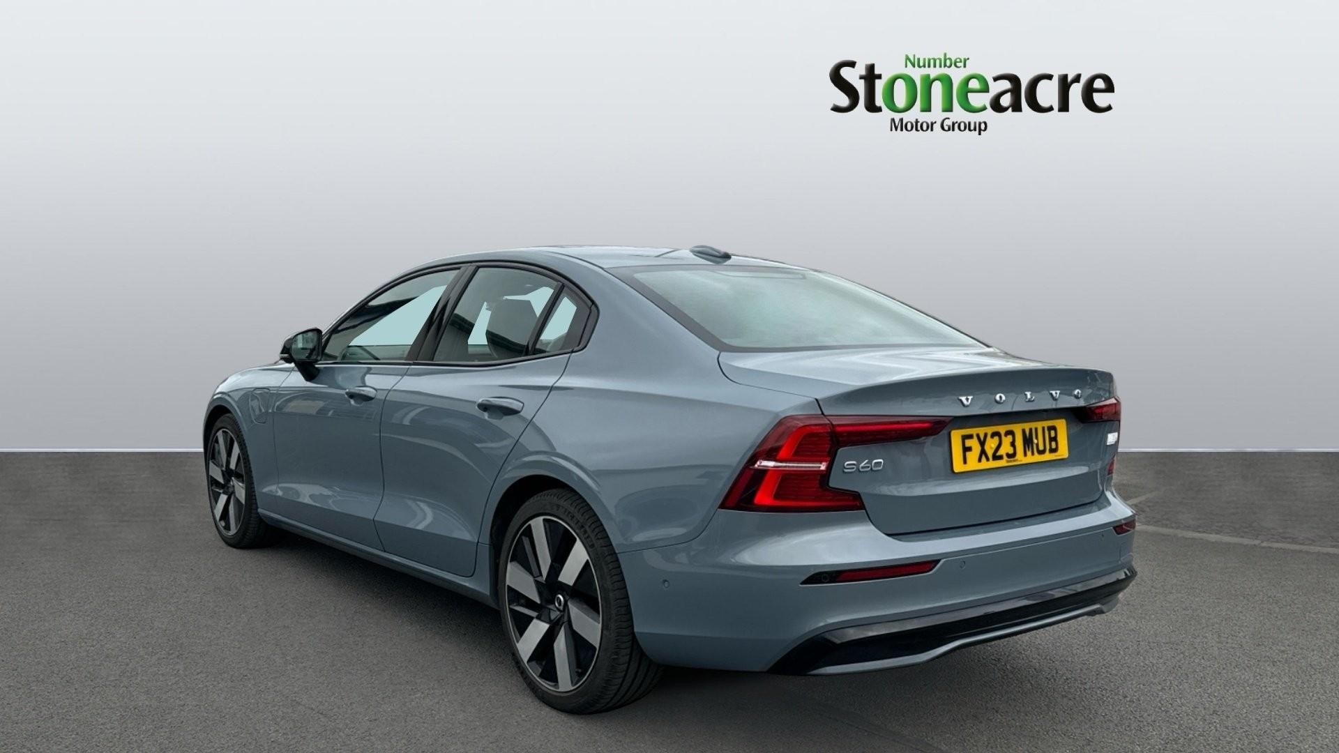 Volvo S60 Image 2