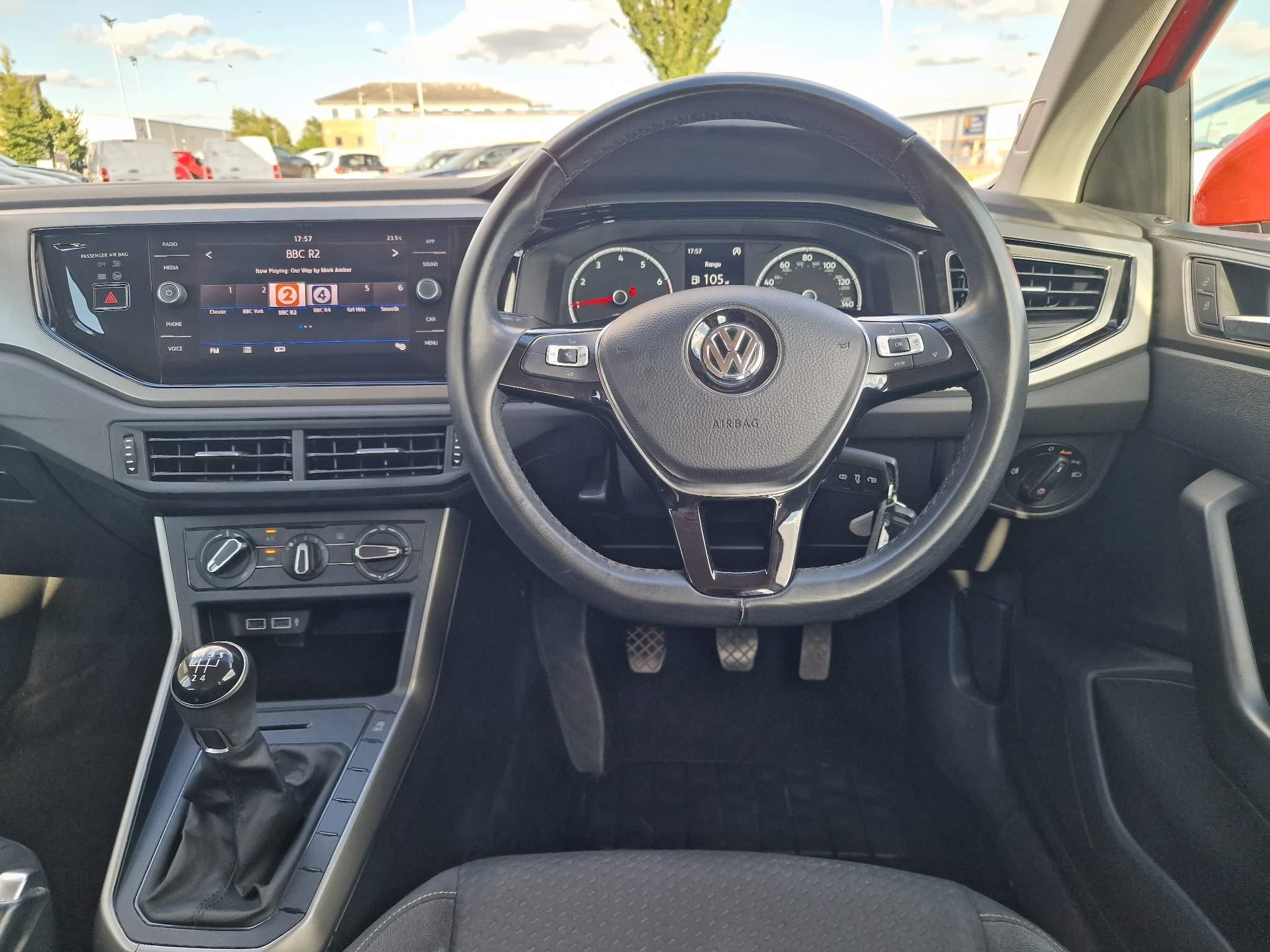 Volkswagen Polo Image 6