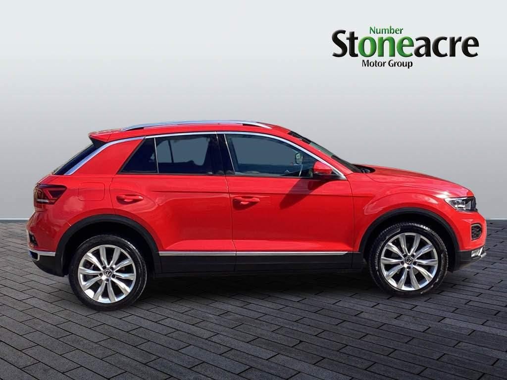 Volkswagen T-Roc Image 2