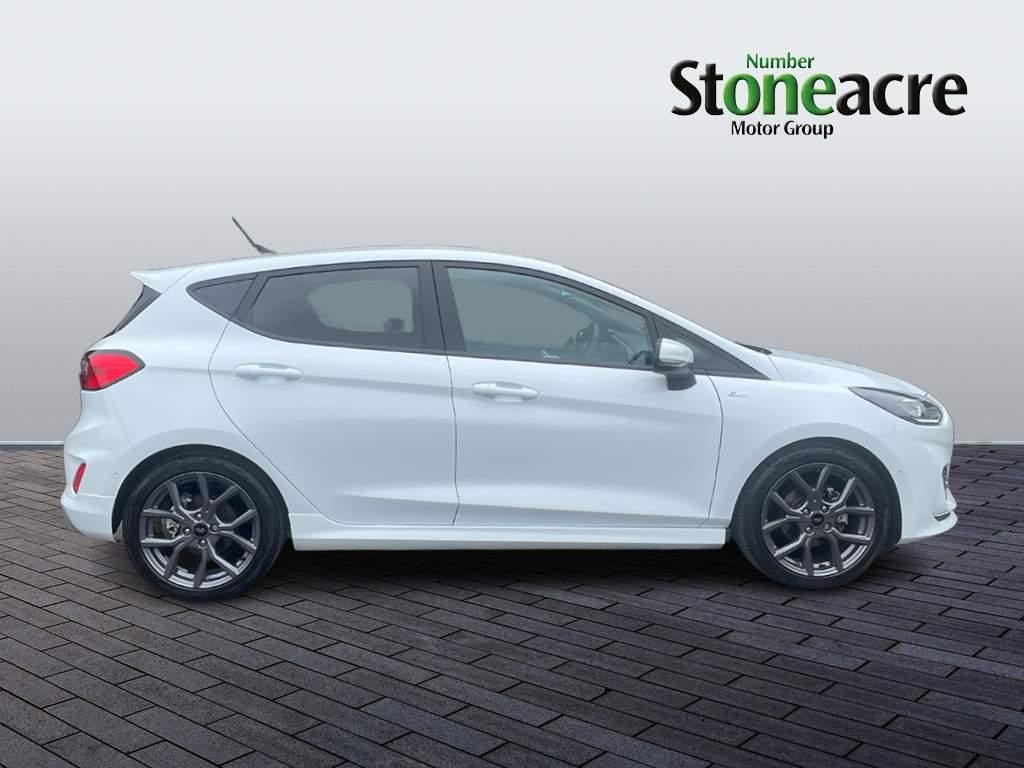 Ford Fiesta Image 2