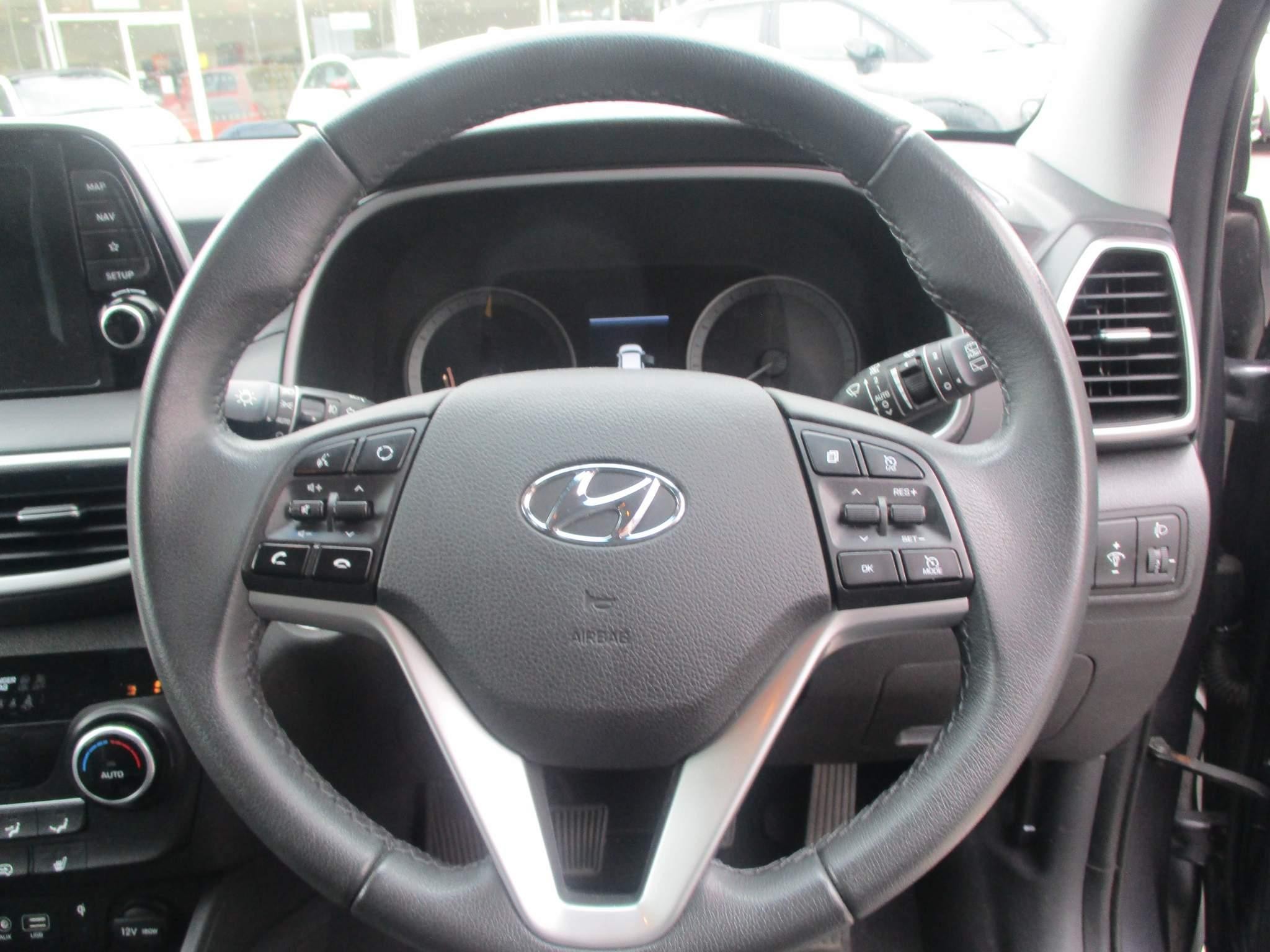 Hyundai TUCSON Image 16