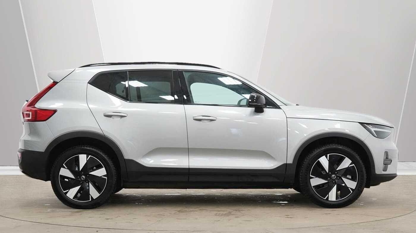 Volvo XC40 Image 2