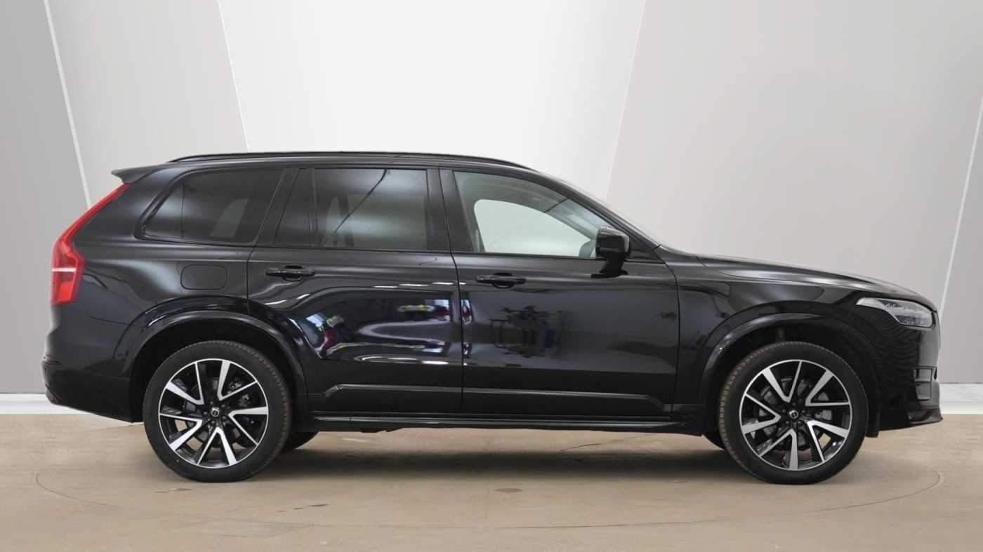 Volvo XC90 Image 2