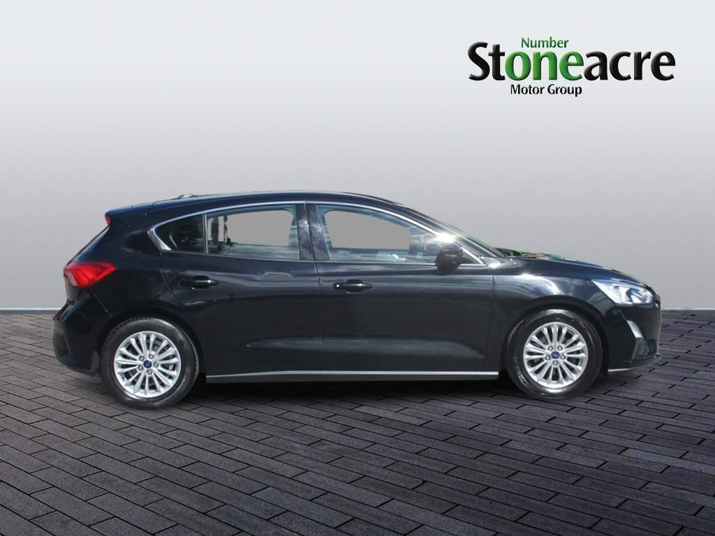 Ford Focus Image 2