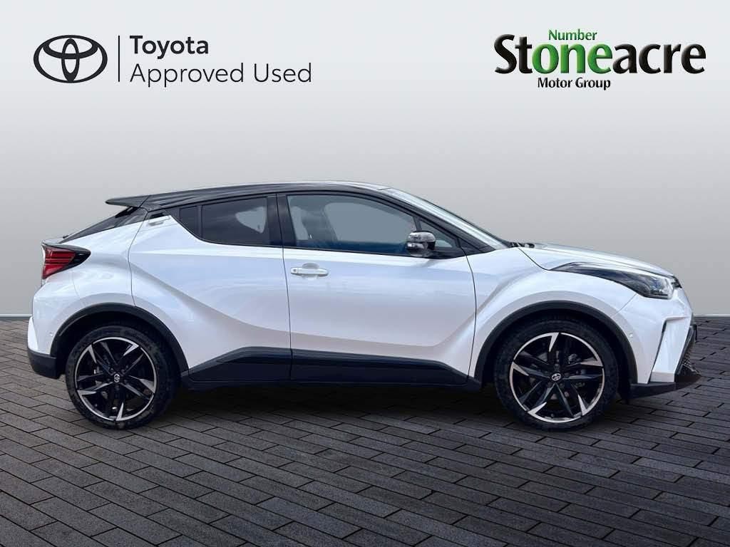 Toyota C-HR Image 4