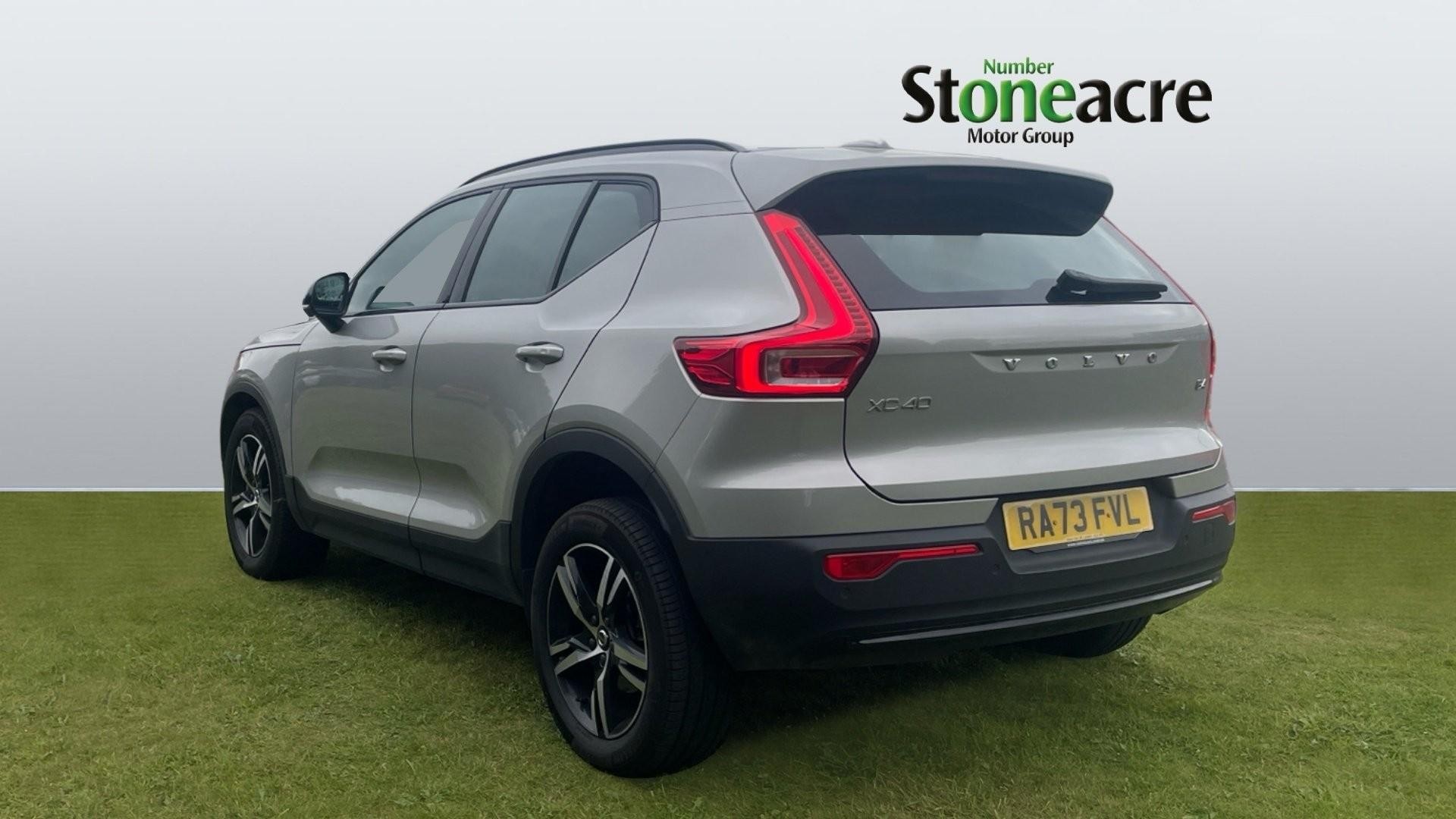 Volvo XC40 Image 2