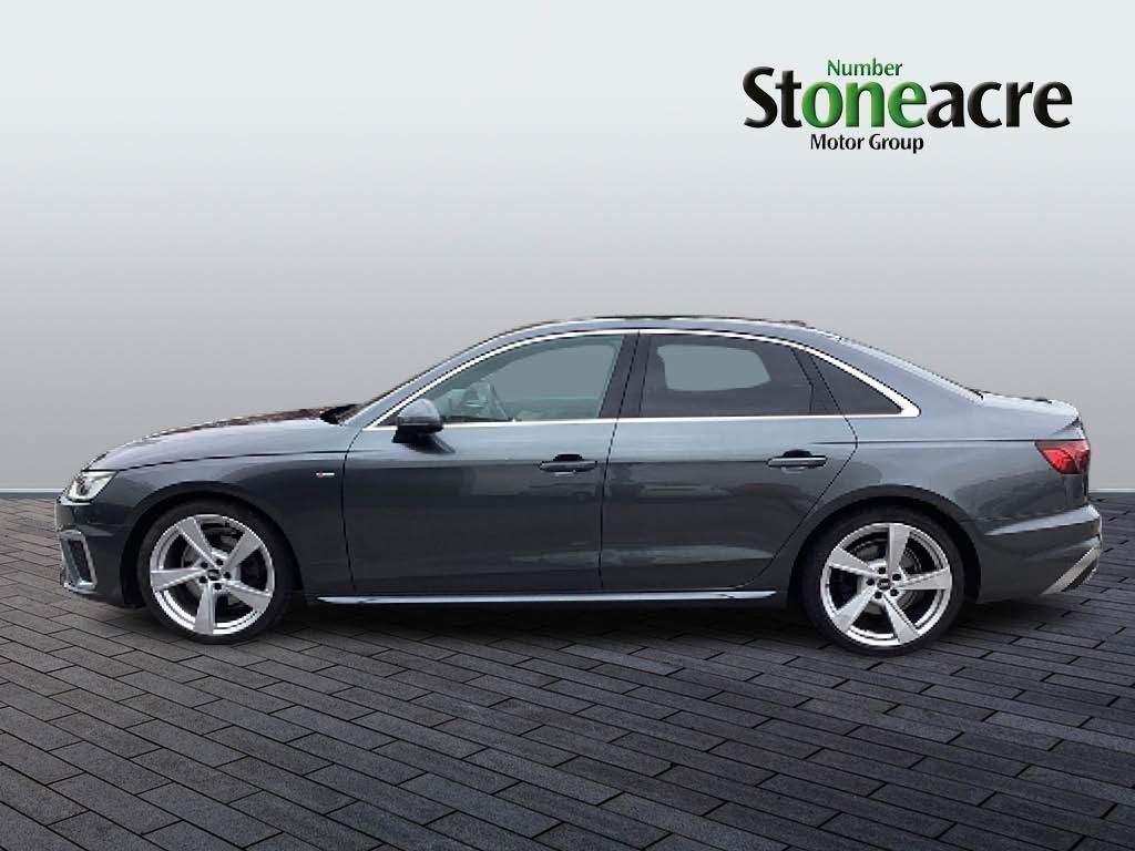 Audi A4 Image 6