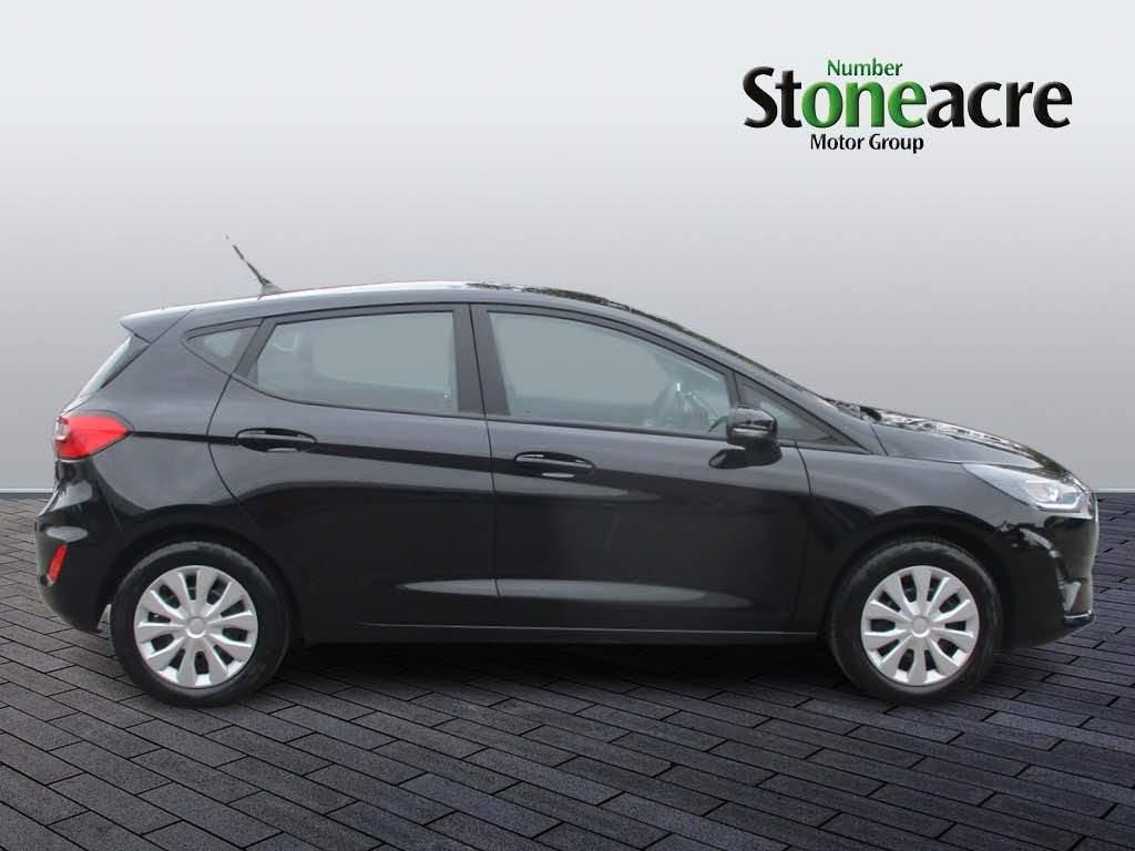 Ford Fiesta Image 2