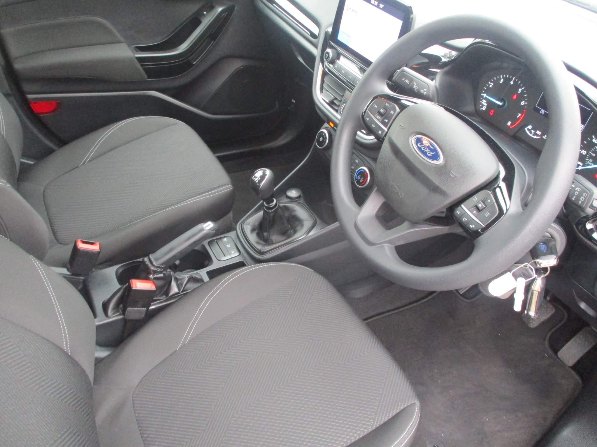 Ford Fiesta Image 10