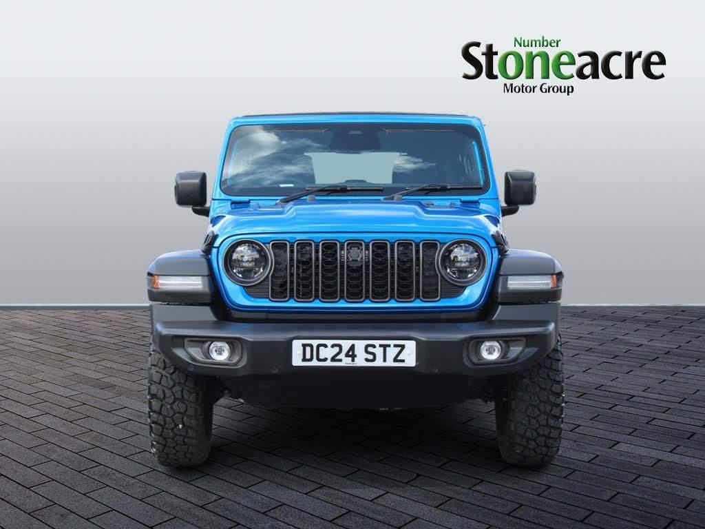 Jeep Wrangler Image 8