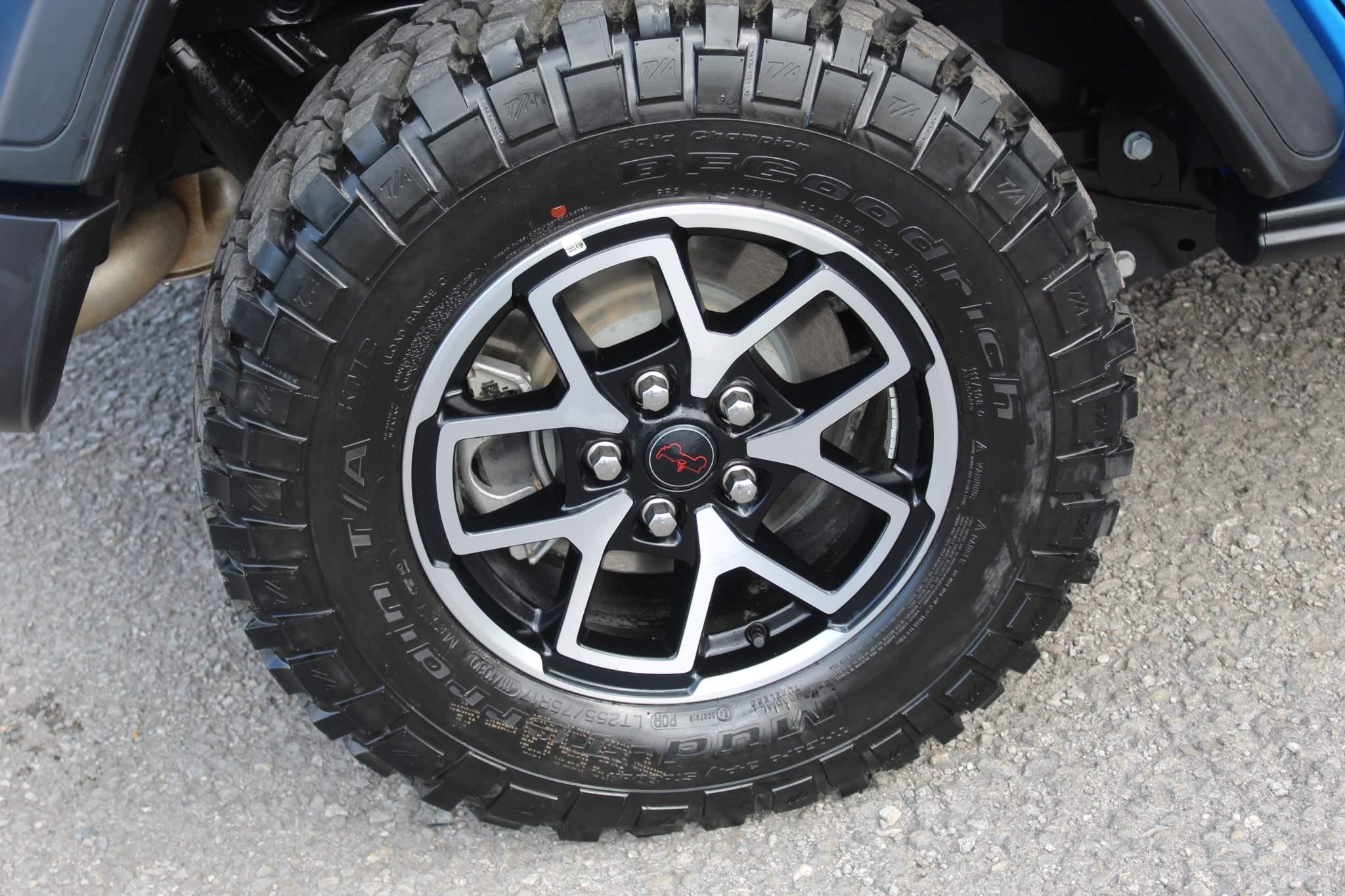 Jeep Wrangler Image 10