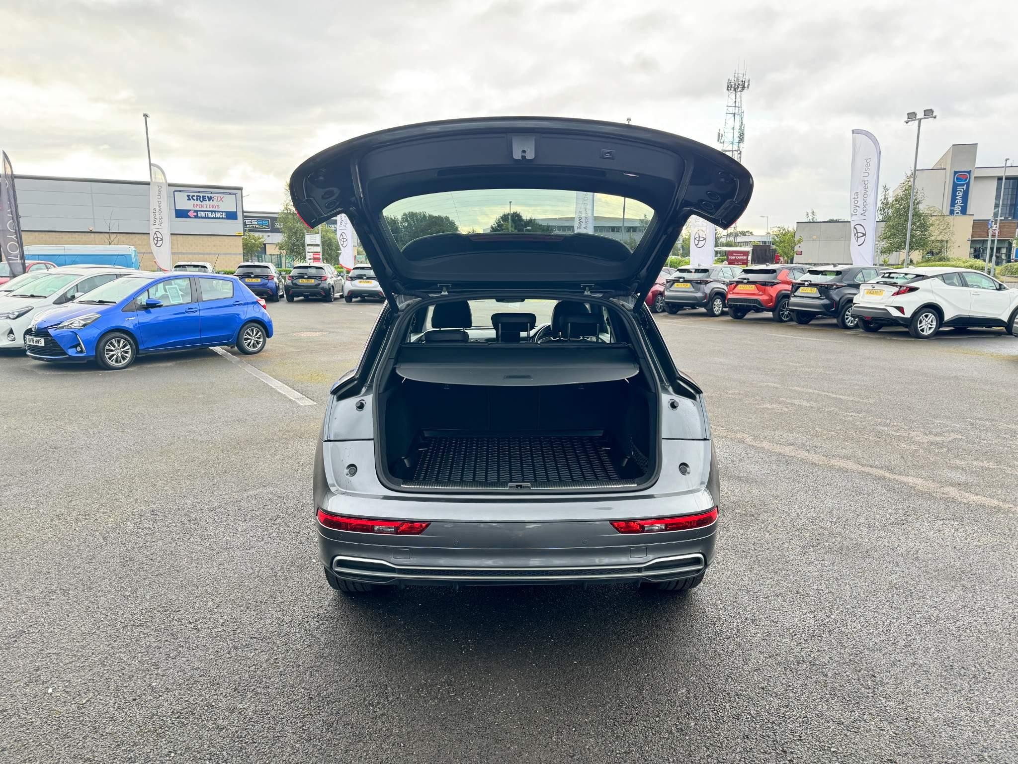 Audi Q5 Image 10