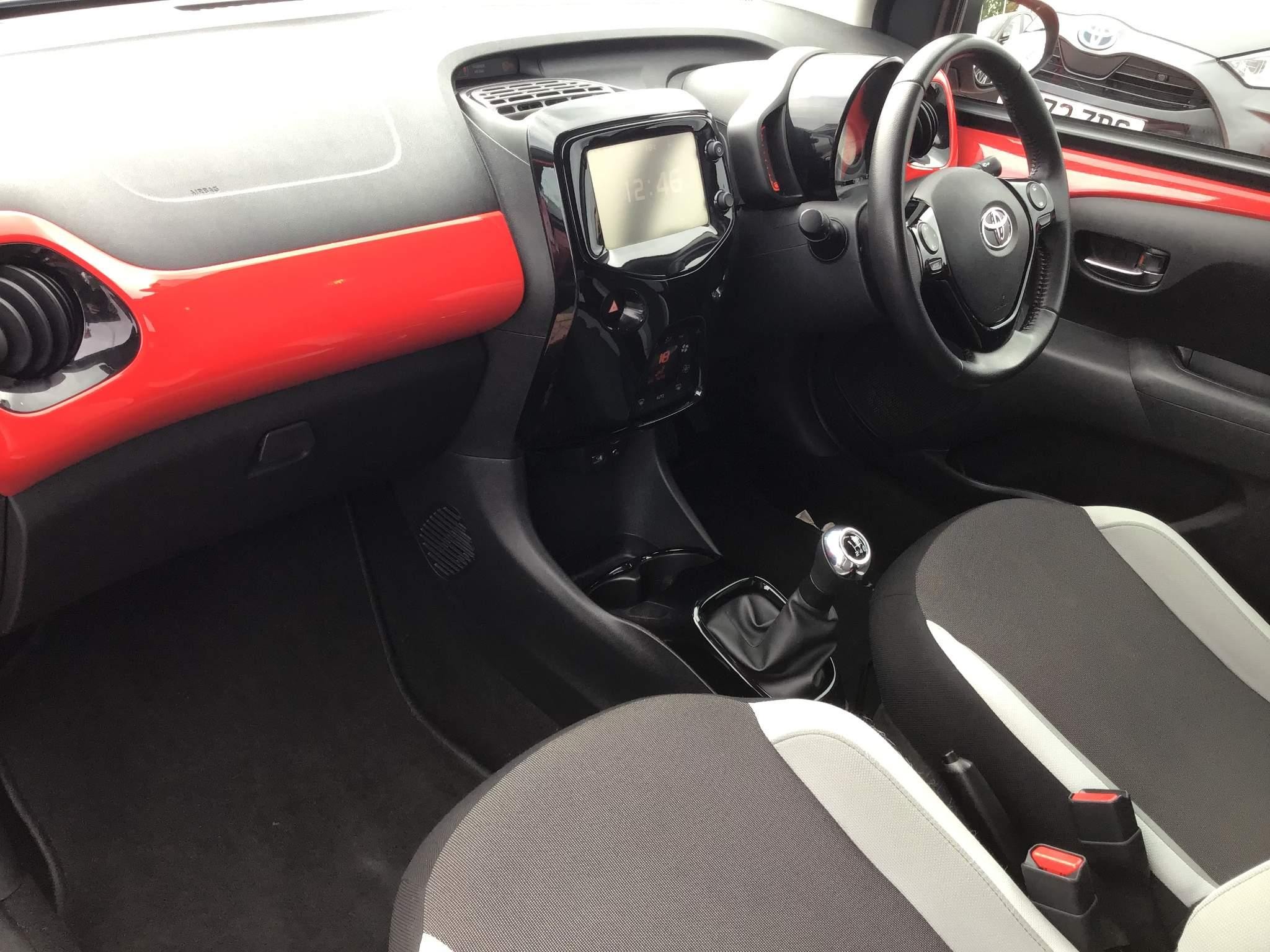 Toyota Aygo Image 13