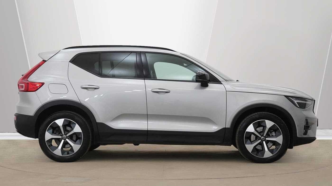 Volvo XC40 Image 2