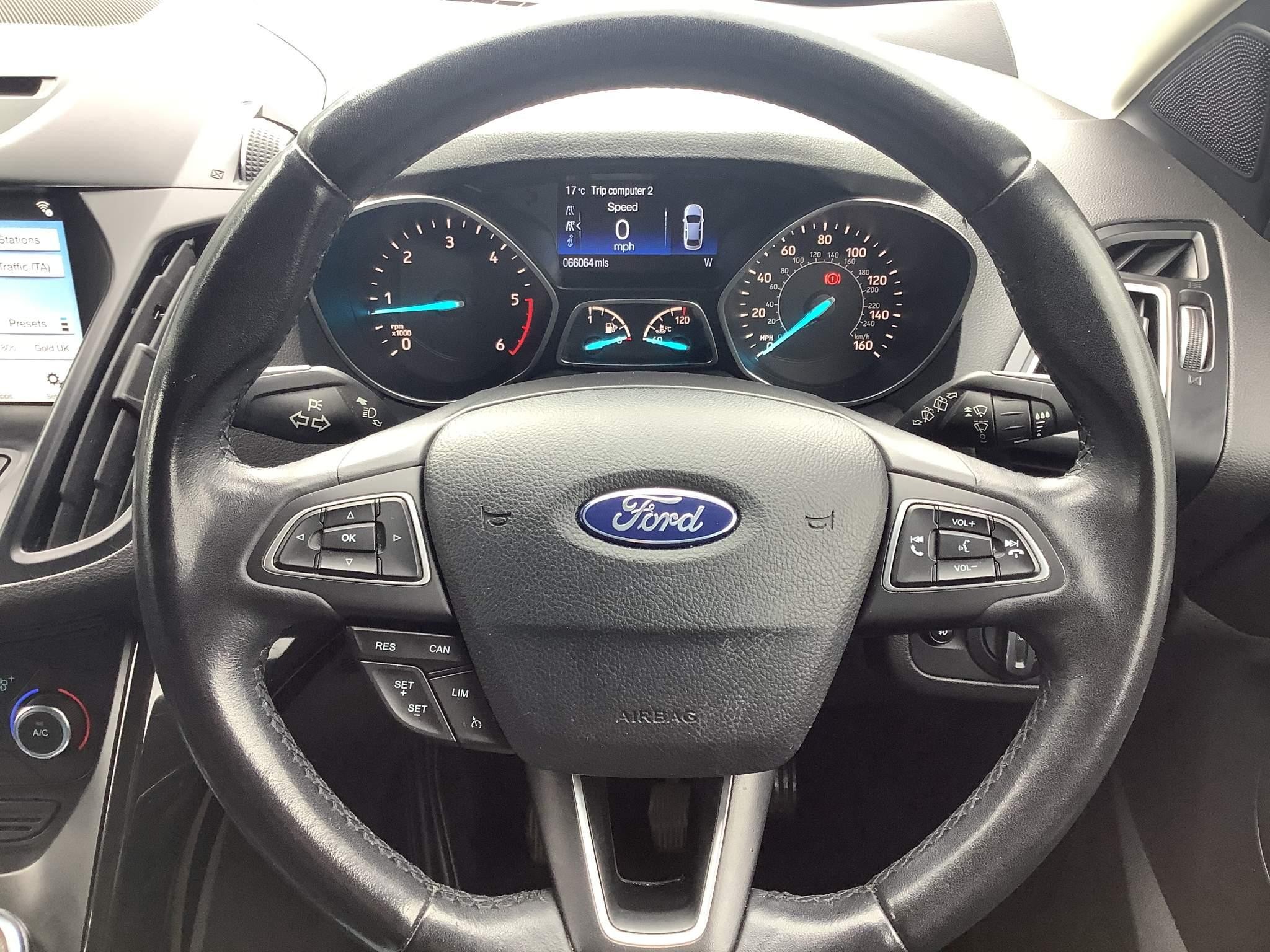 Ford Kuga Image 25