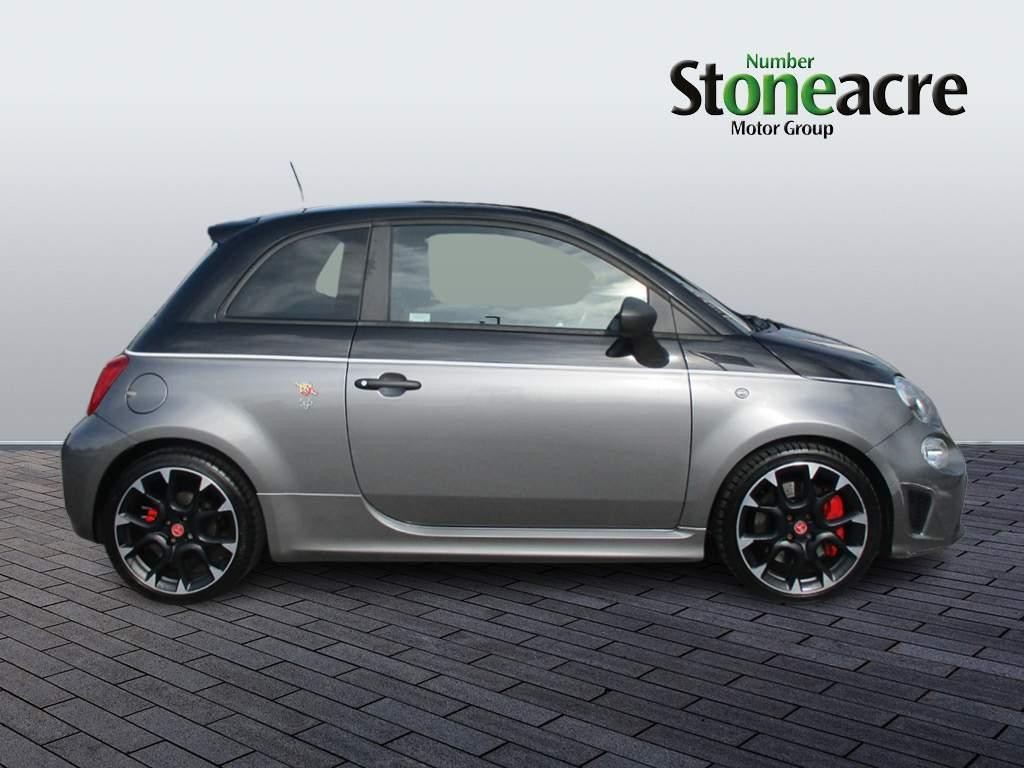 Abarth 595 Image 2