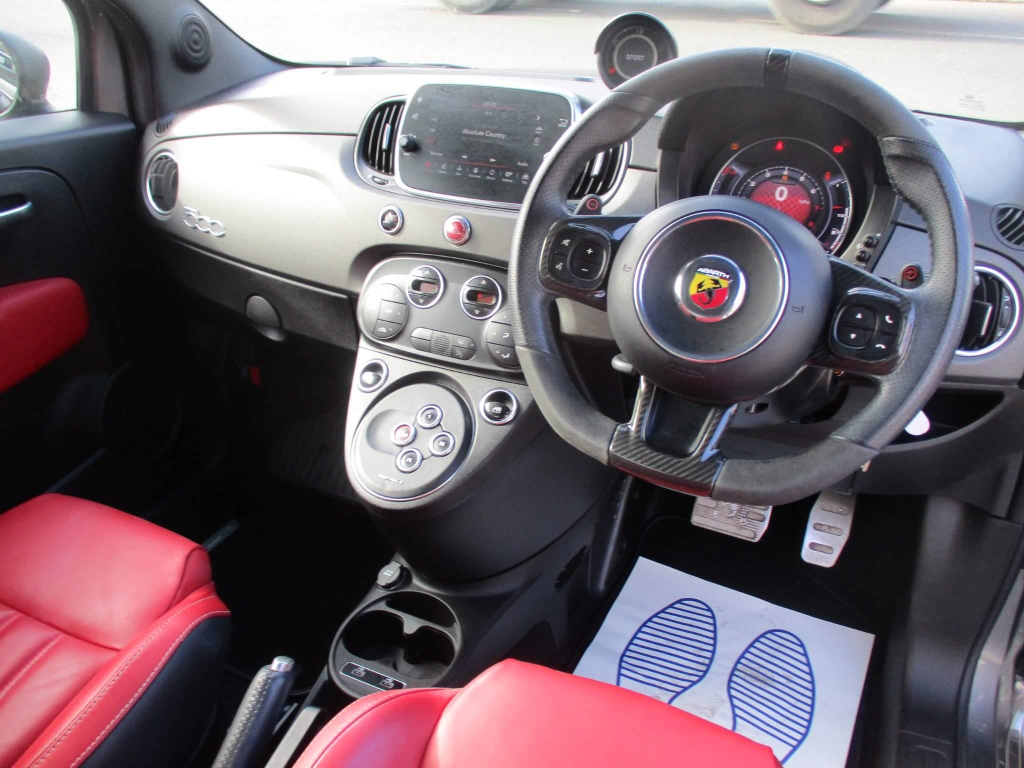 Abarth 595 Image 14