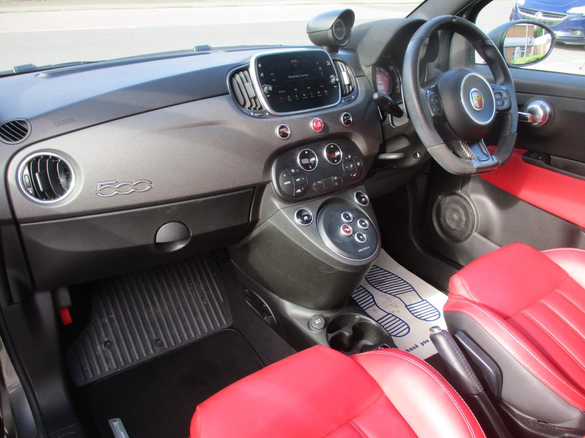 Abarth 595 Image 15