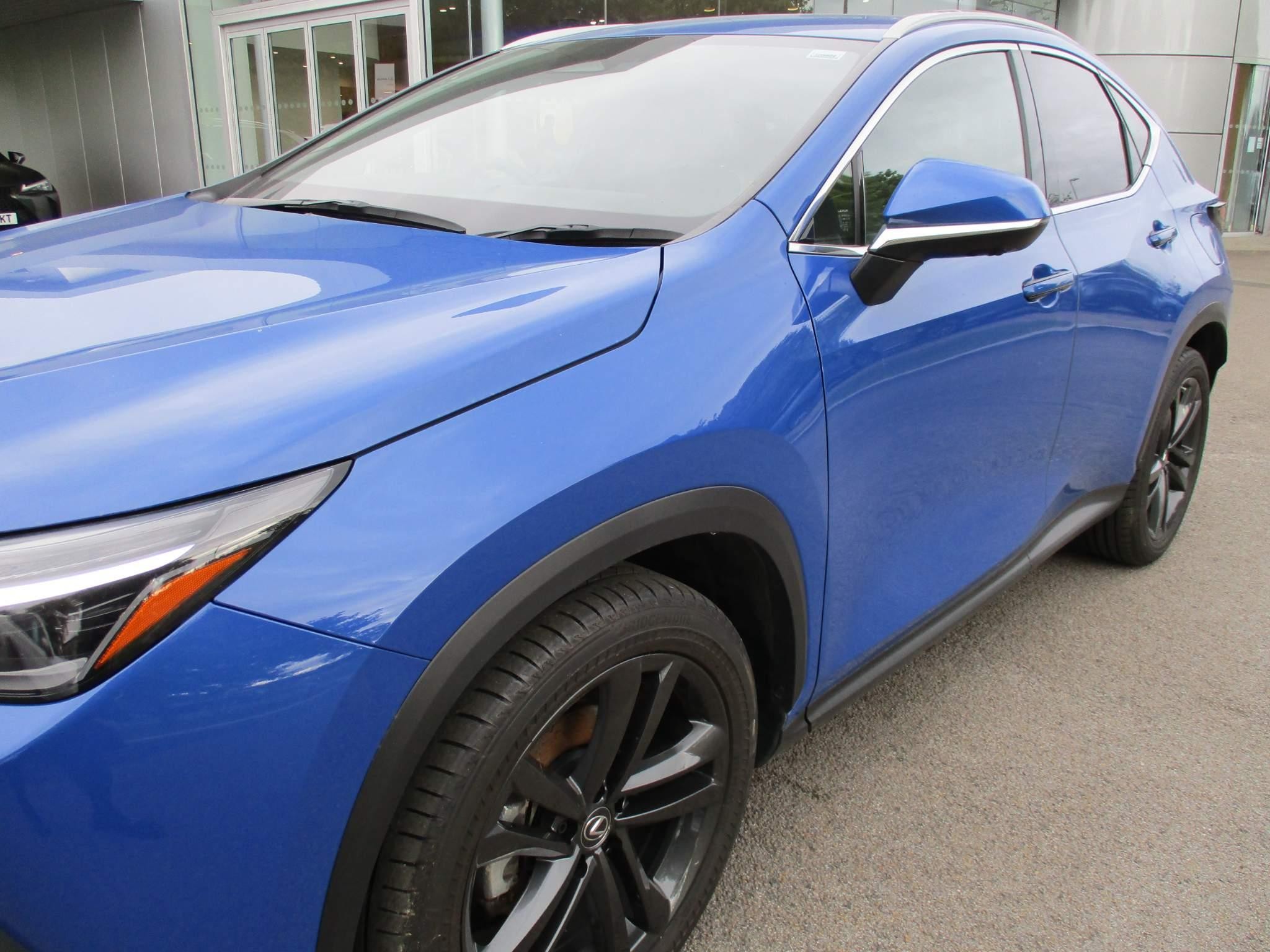 Lexus NX Image 43