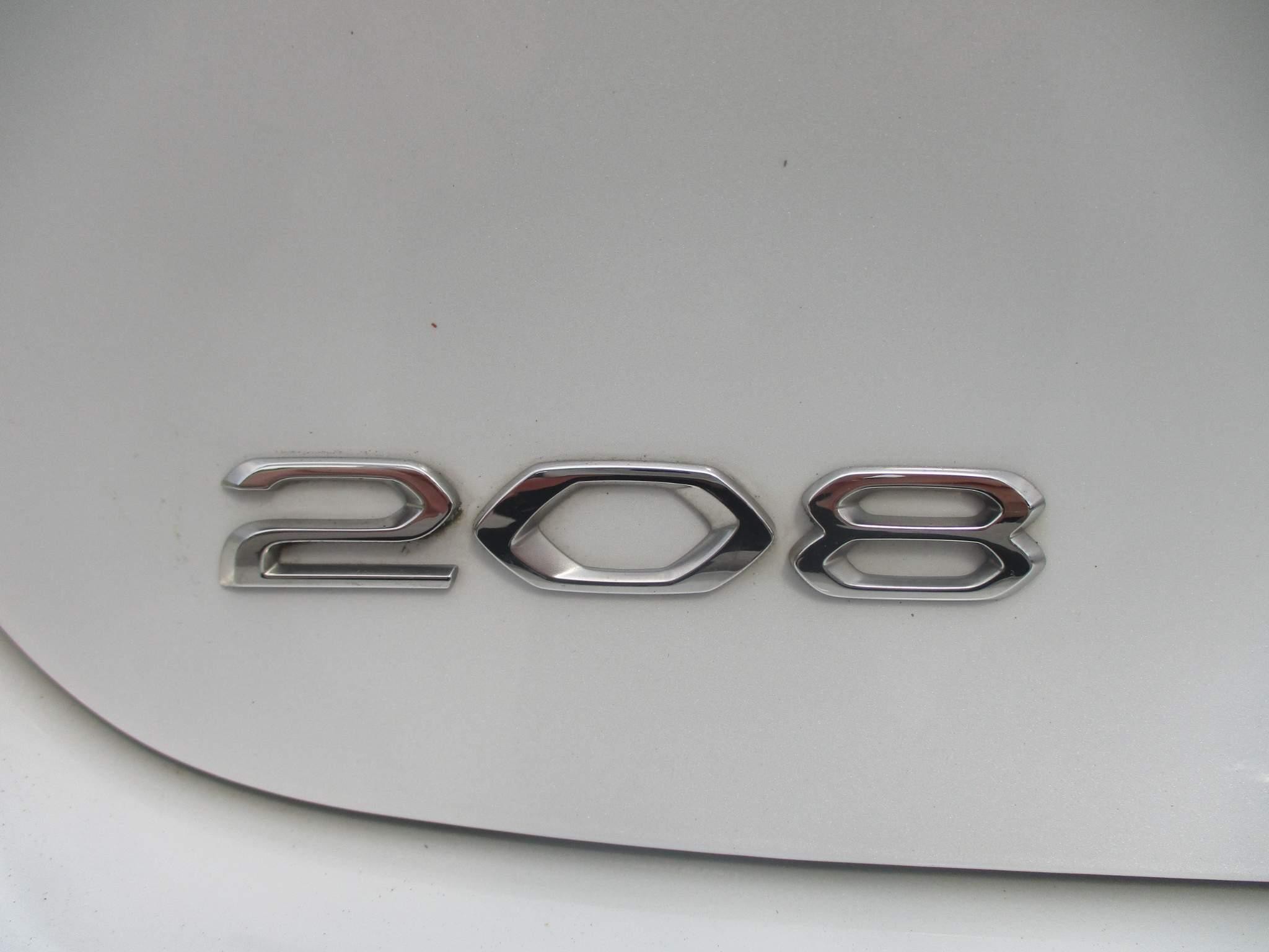 Peugeot 208 Image 15