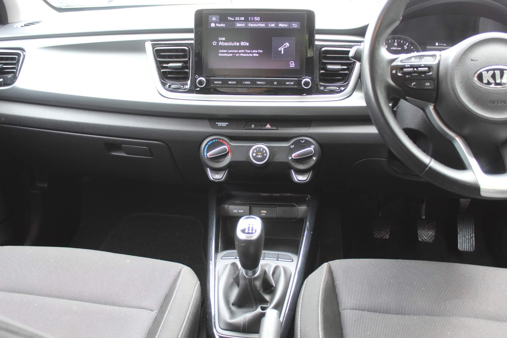 Kia Rio Image 19