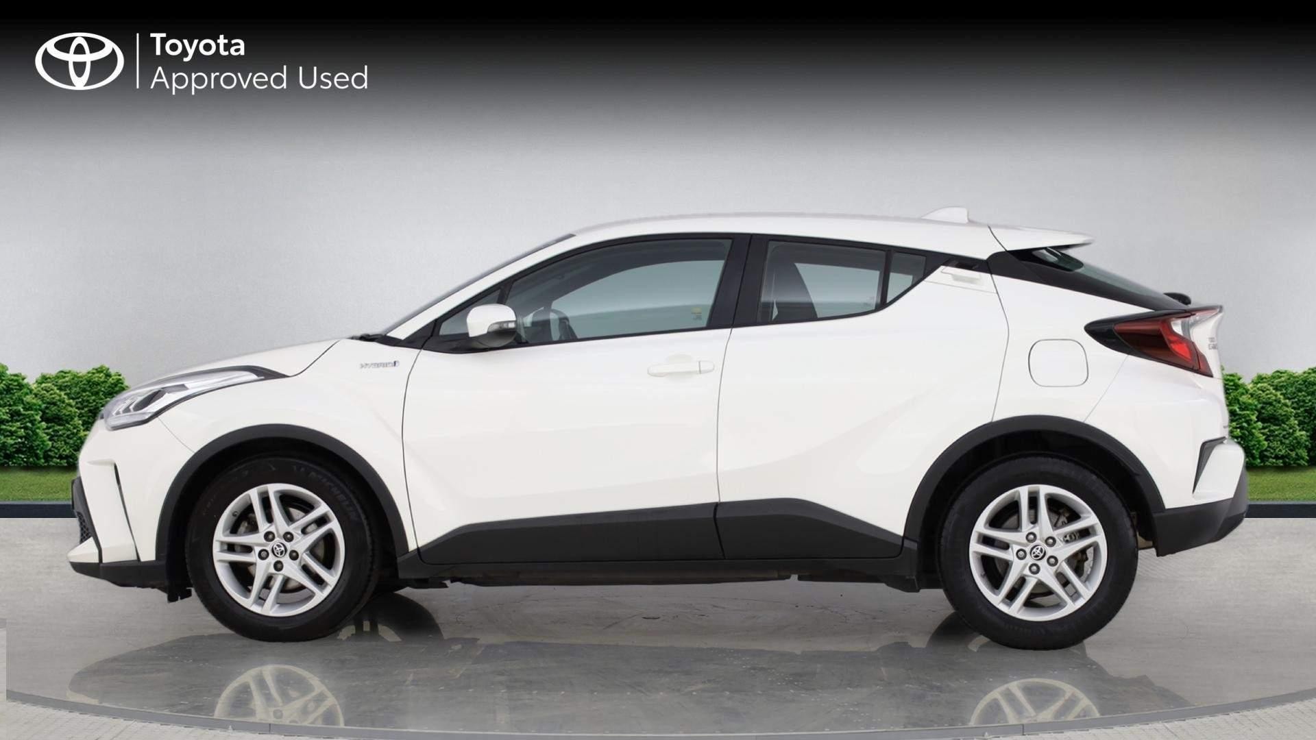 Toyota C-HR Image 6