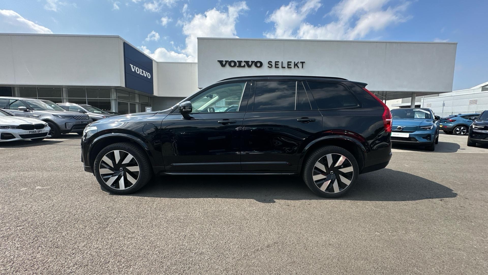 Volvo XC90 Image 9