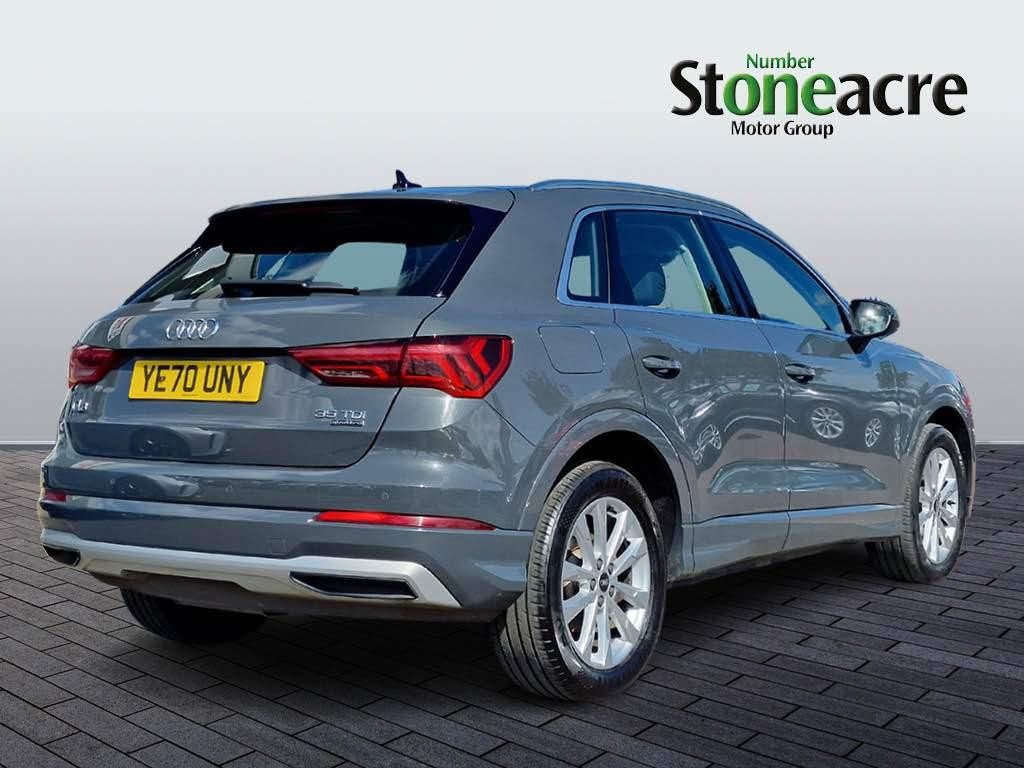 Audi Q3 Image 2