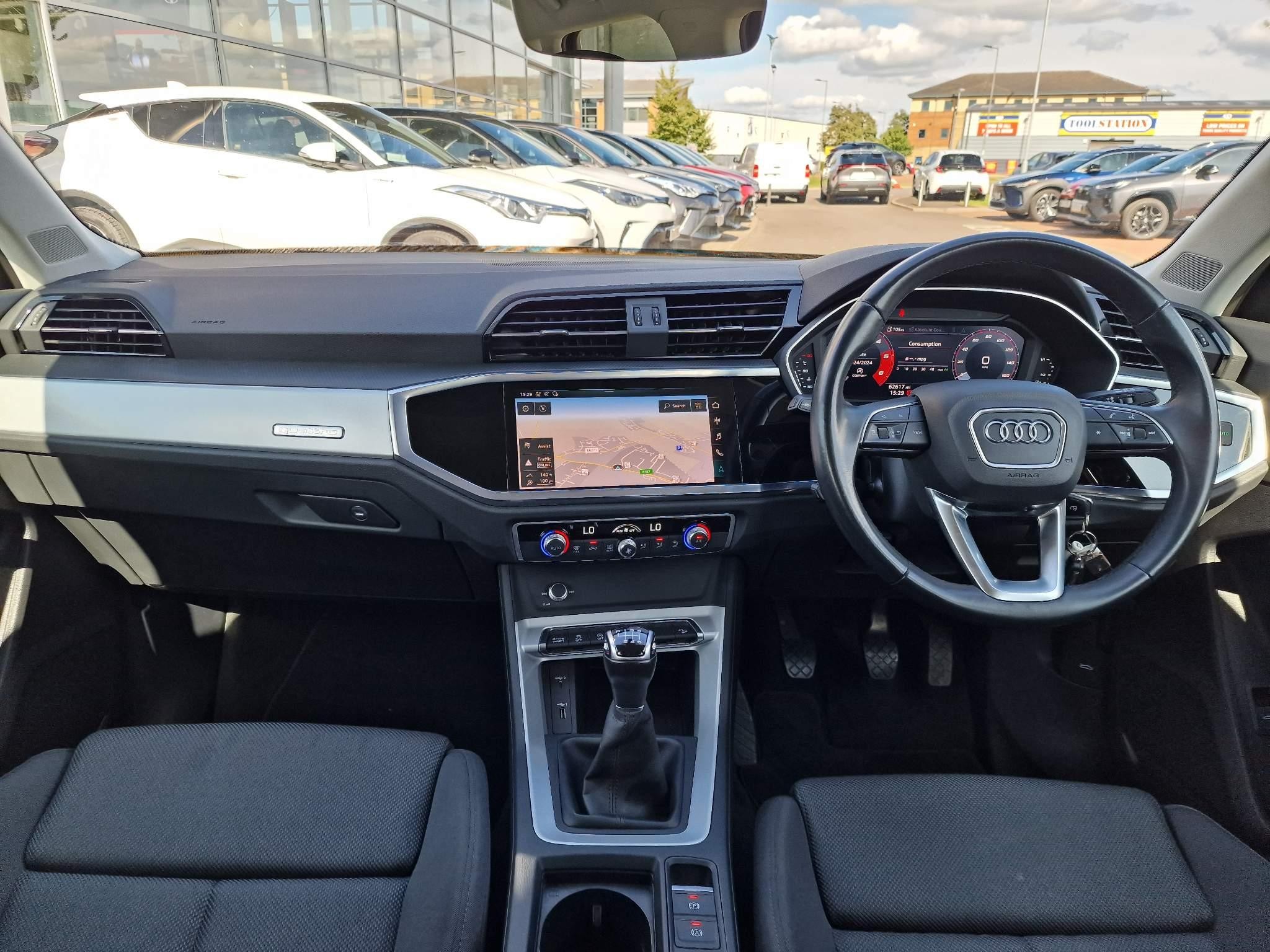 Audi Q3 Image 5