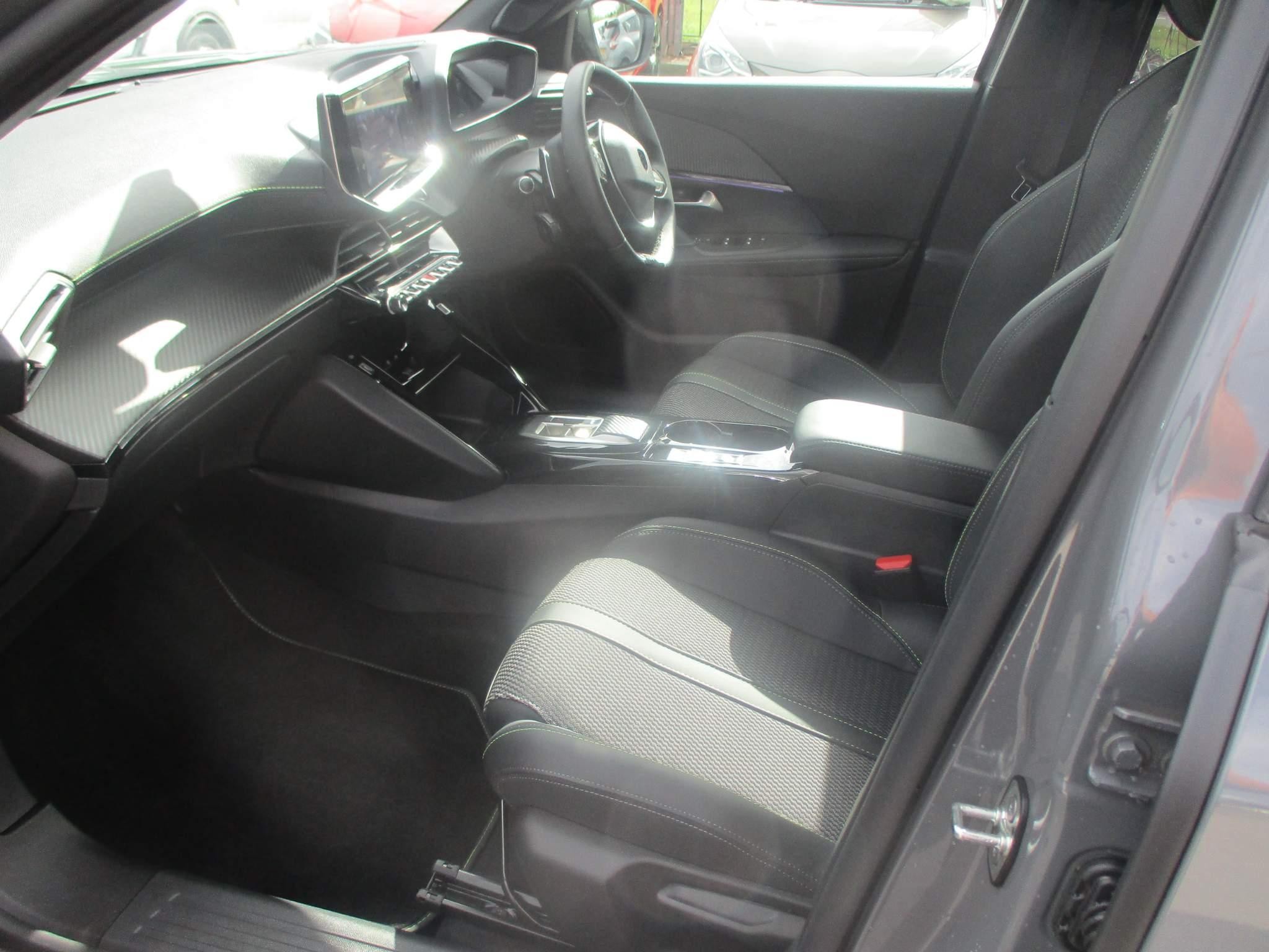 Peugeot 2008 Image 16