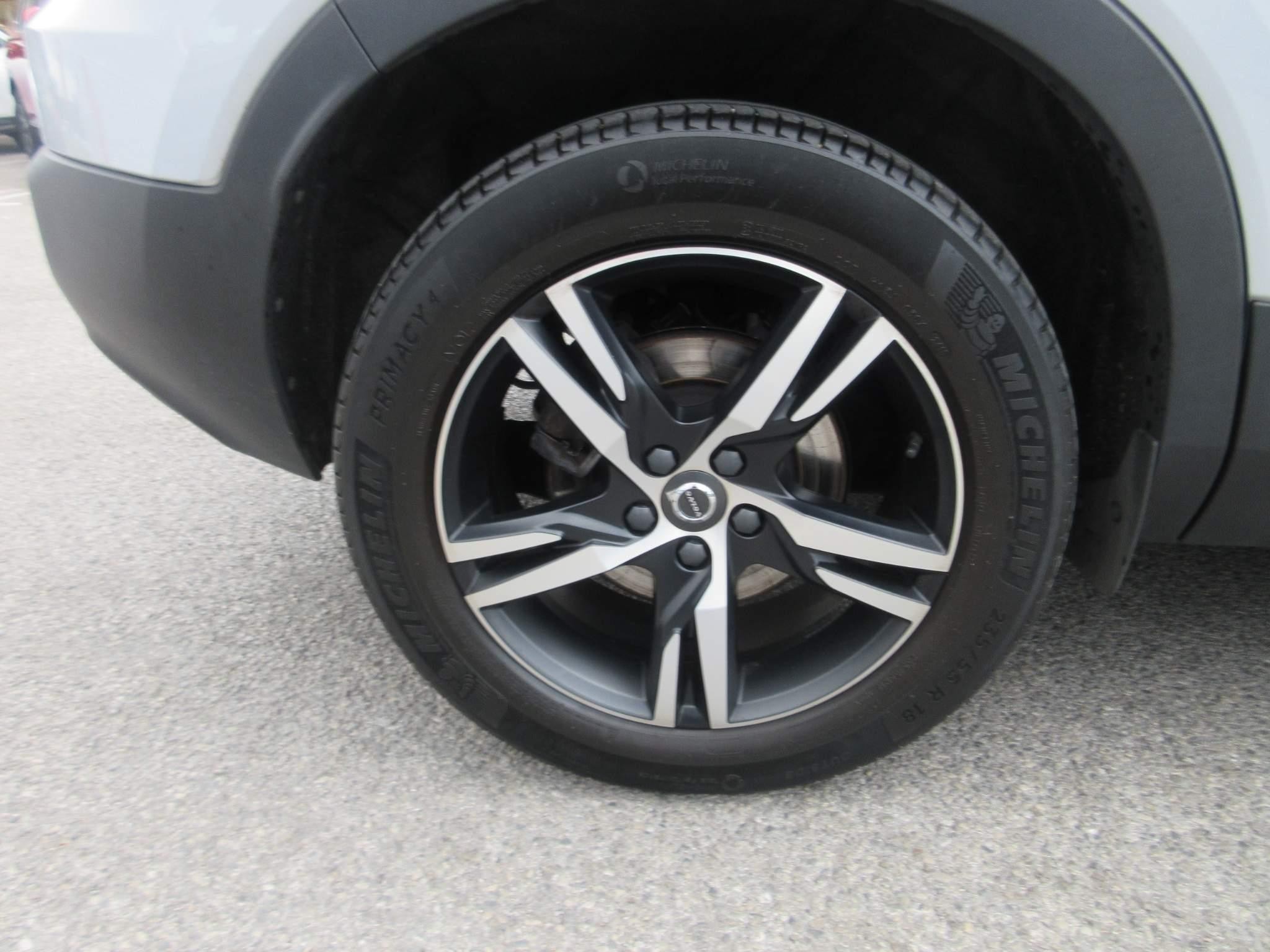 Volvo XC40 Image 11