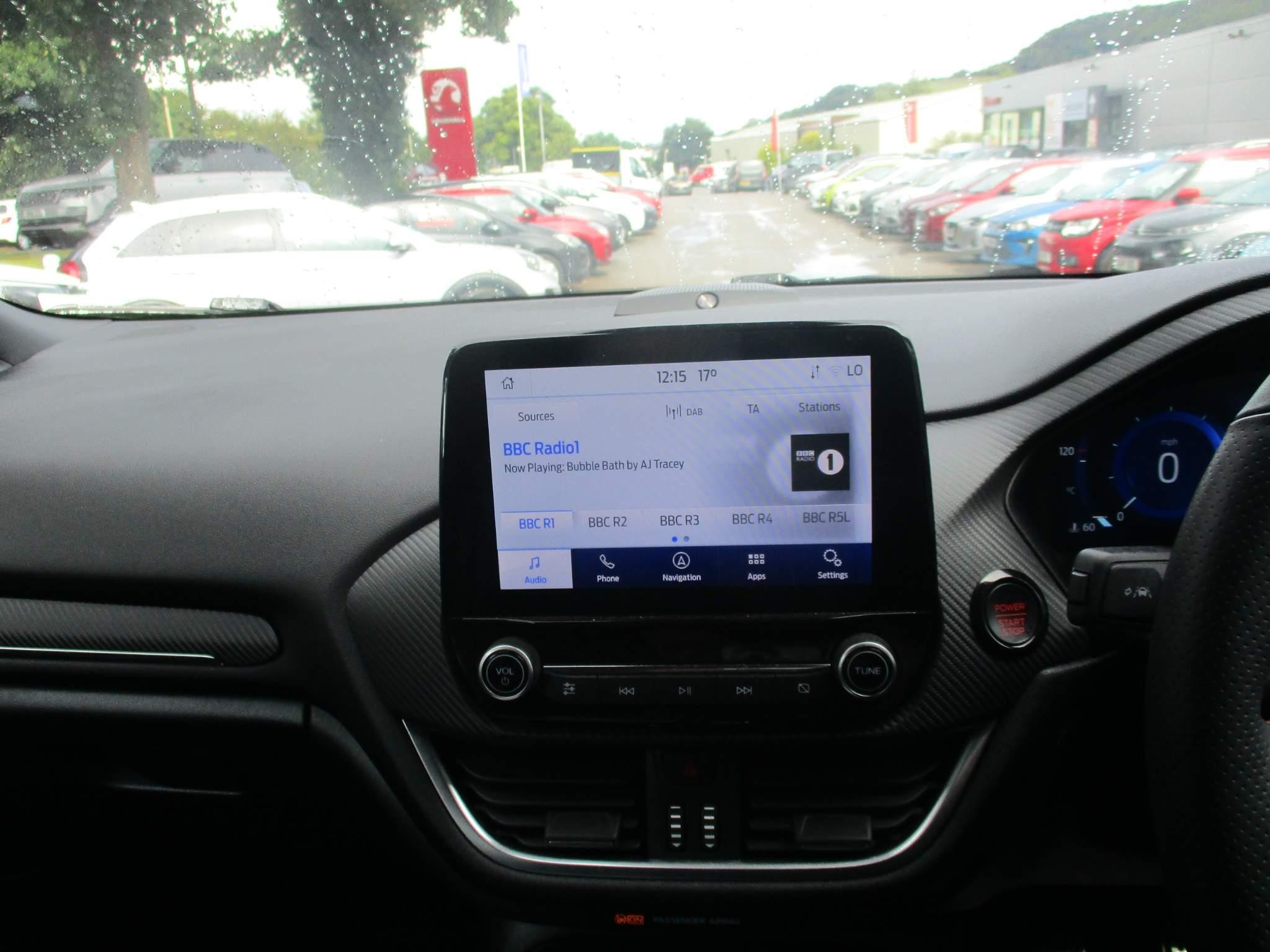 Ford Fiesta Image 18