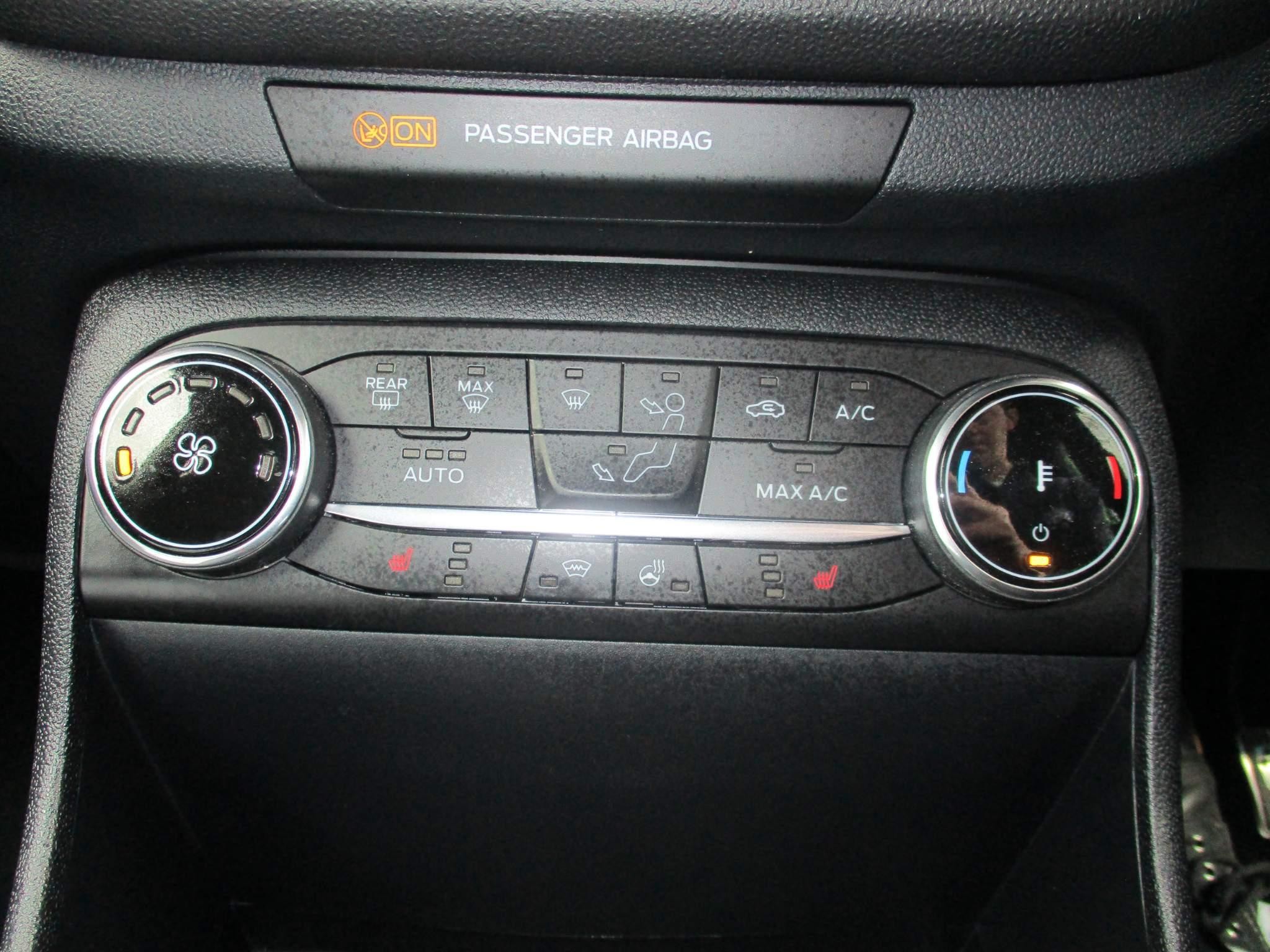 Ford Fiesta Image 21