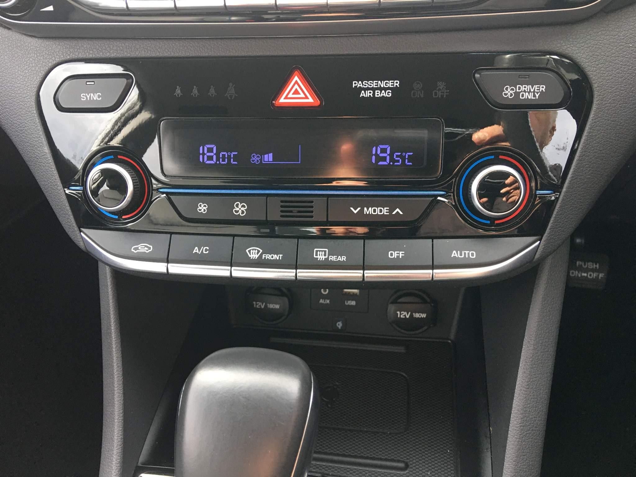 Hyundai IONIQ Image 34