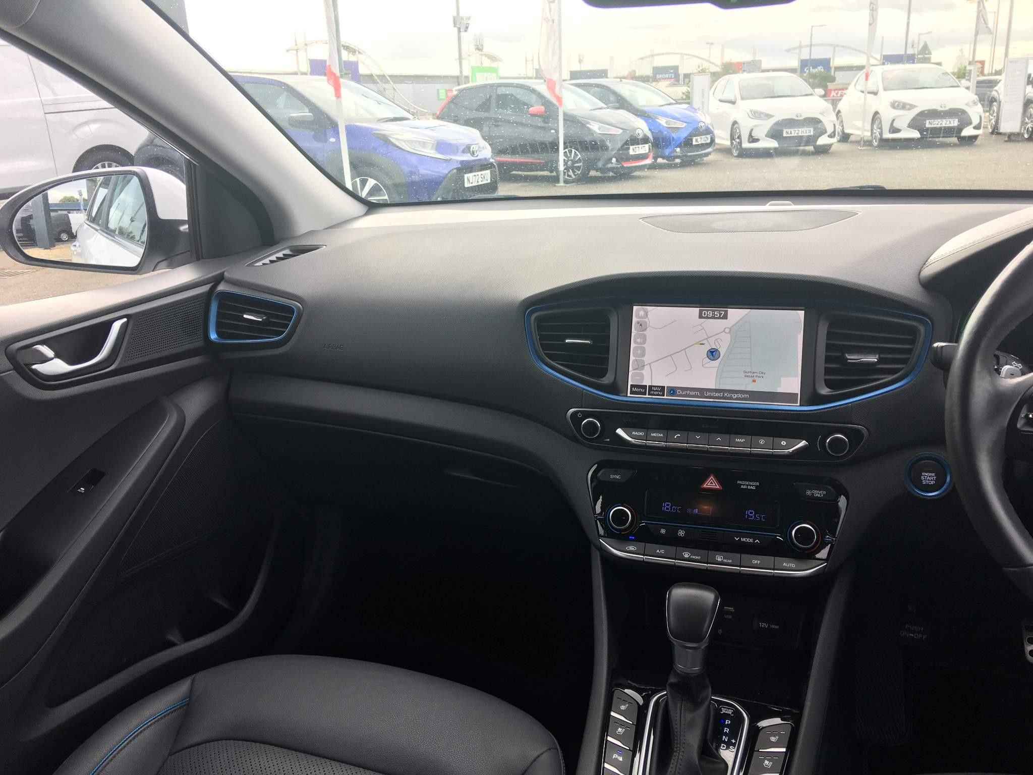 Hyundai IONIQ Image 41