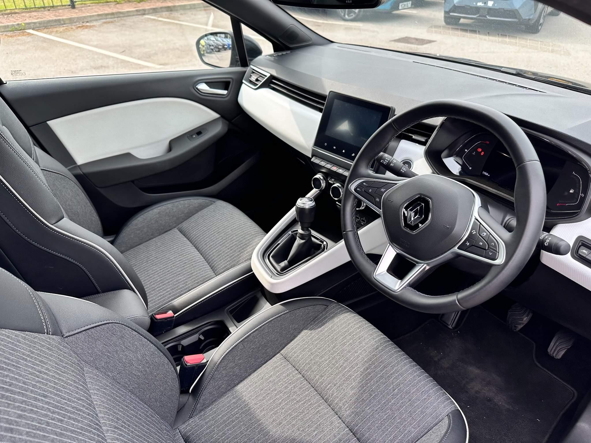 Renault Clio Image 10