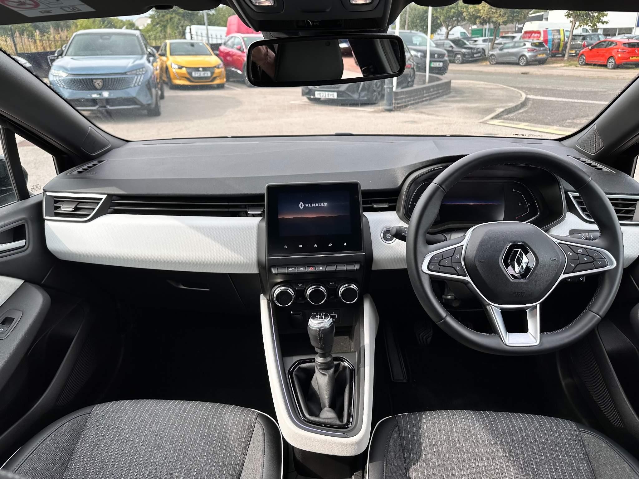 Renault Clio Image 11