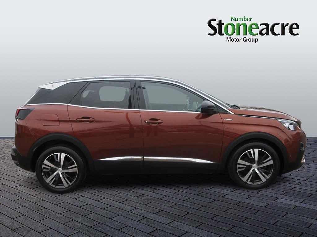 Peugeot 3008 Image 2