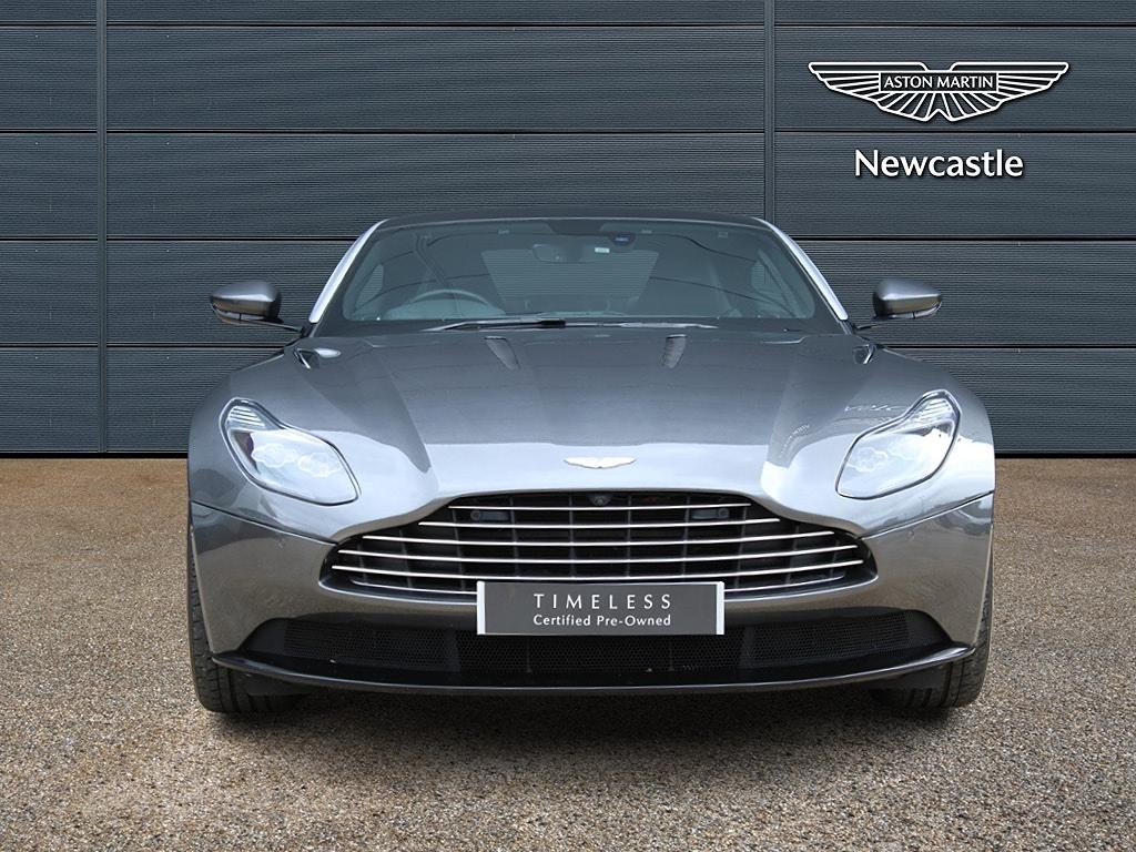 Aston Martin DB11 Image 7