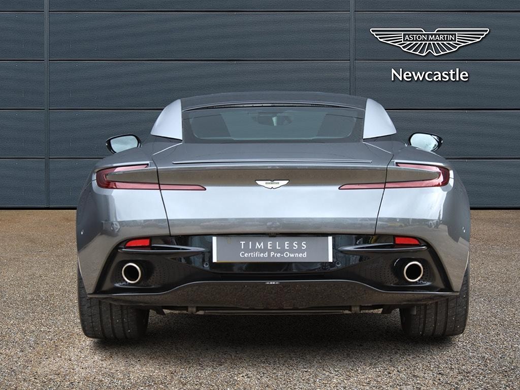 Aston Martin DB11 Image 17