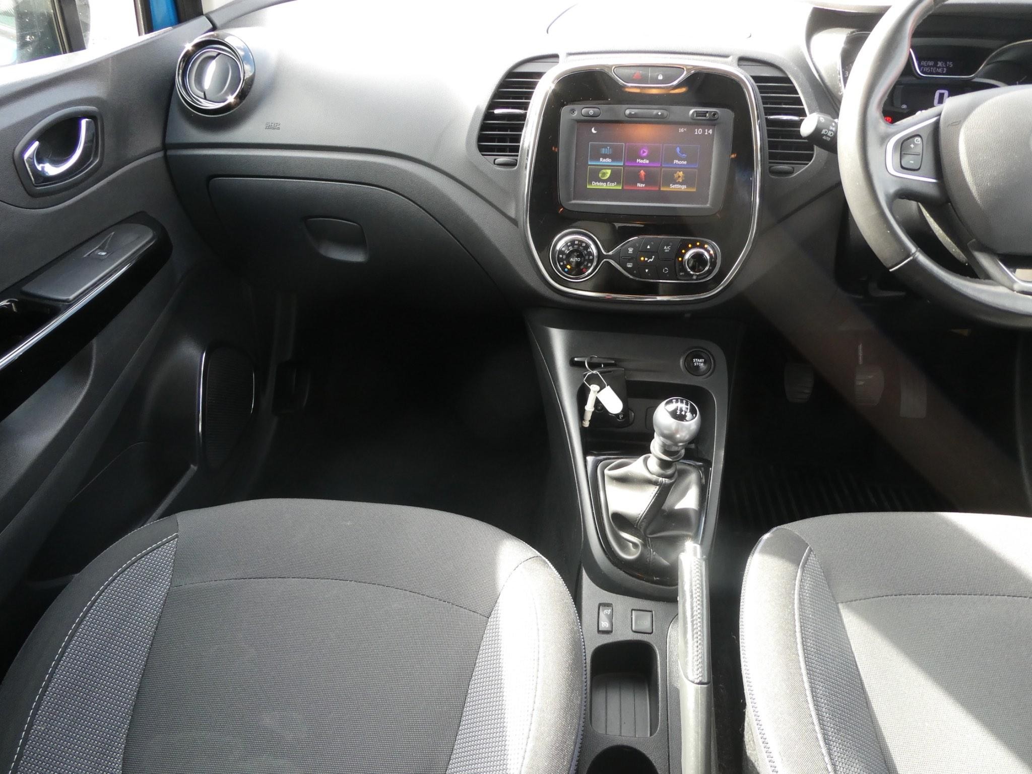 Renault Captur Image 16