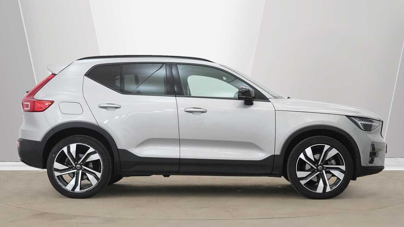 Volvo XC40 Image 2