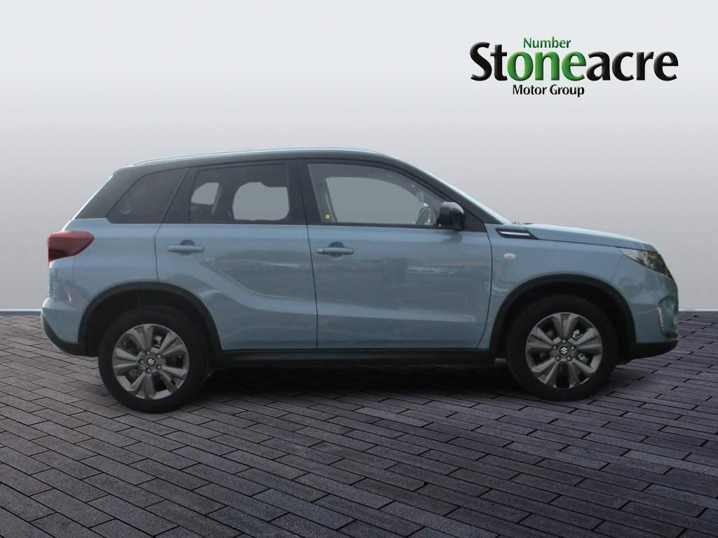 Suzuki Vitara Image 2