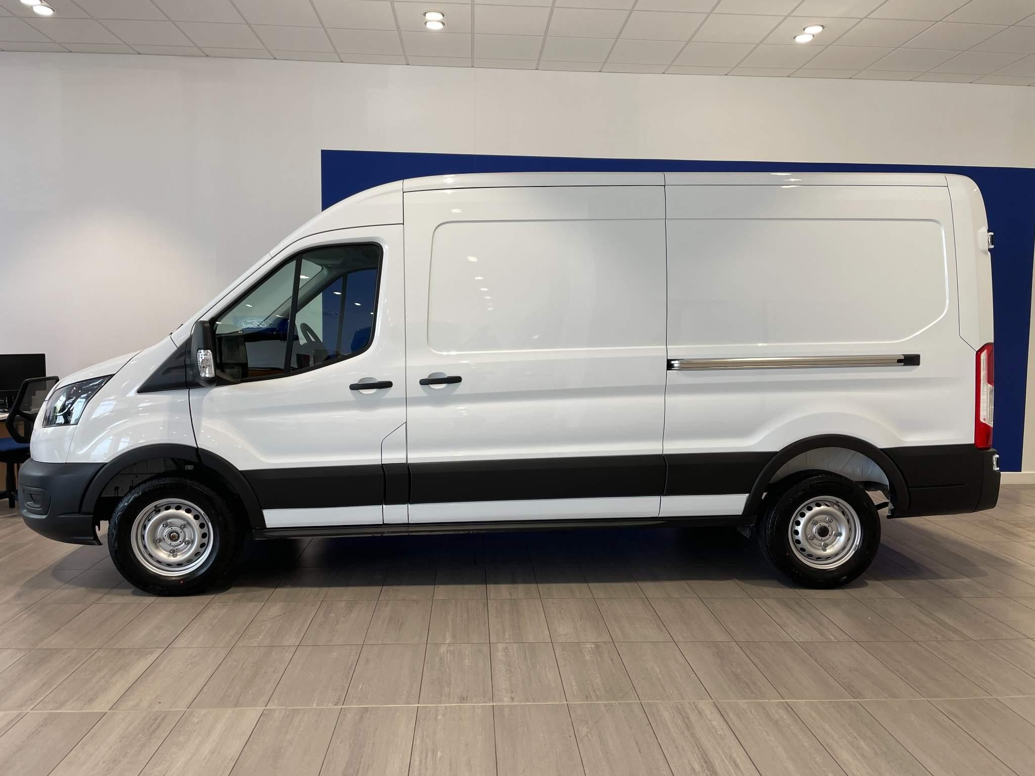 Ford Transit Image 3