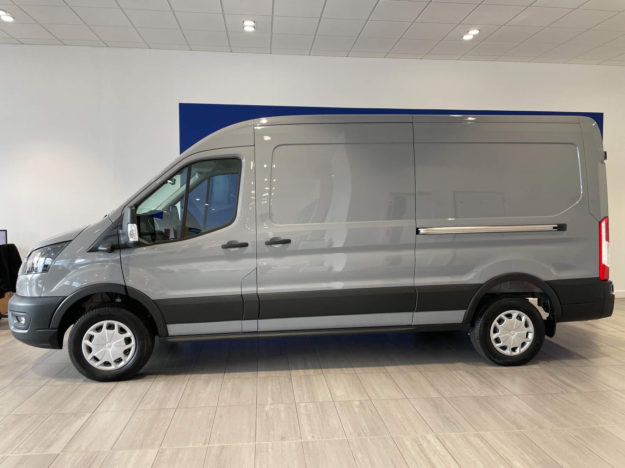 Ford E-Transit Image 3