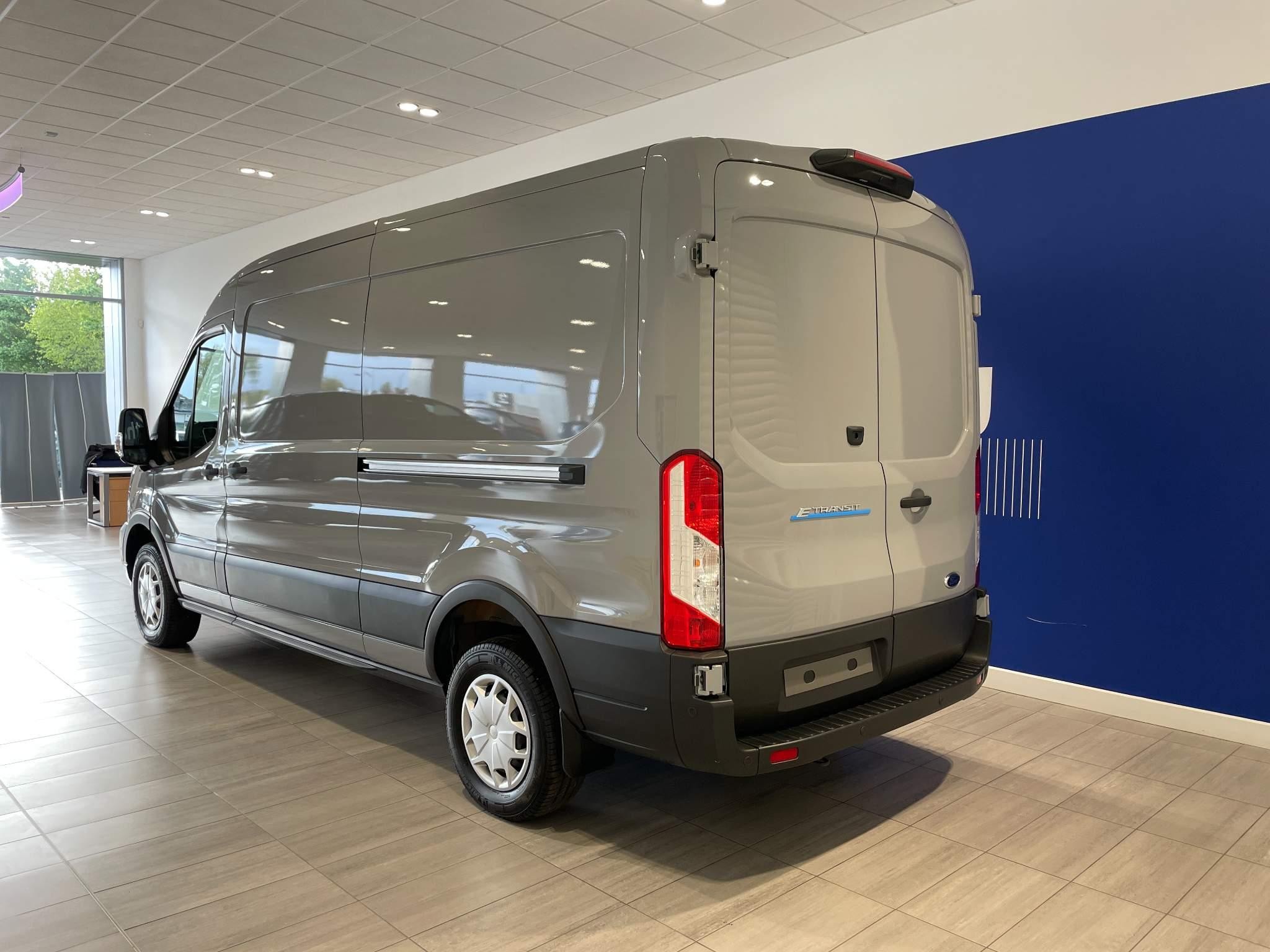 Ford E-Transit Image 4