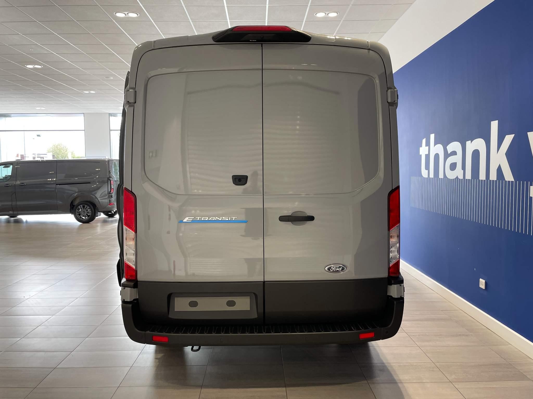 Ford E-Transit Image 5